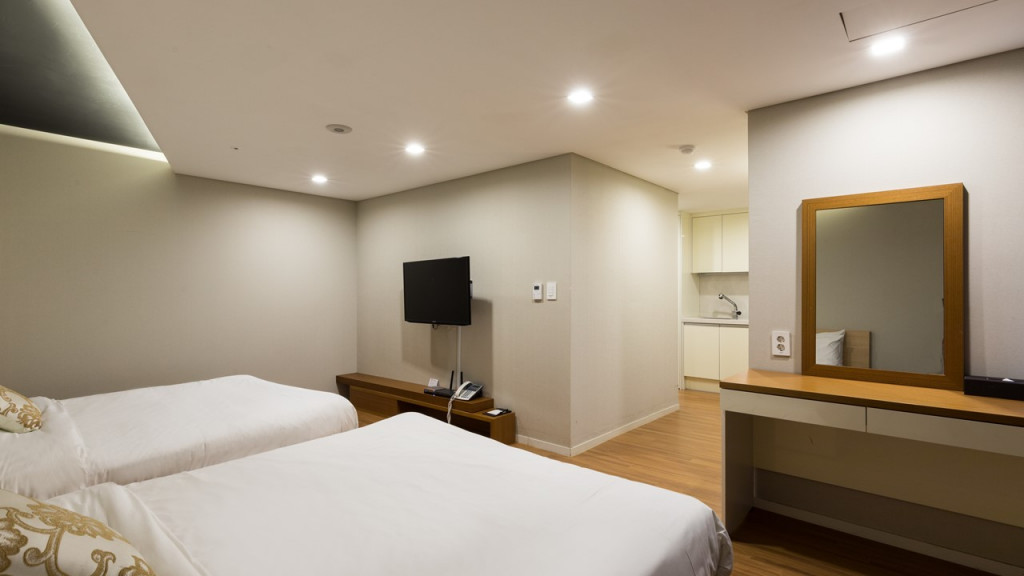 프리미어 트윈(특가★ 13시 얼리 체크인)