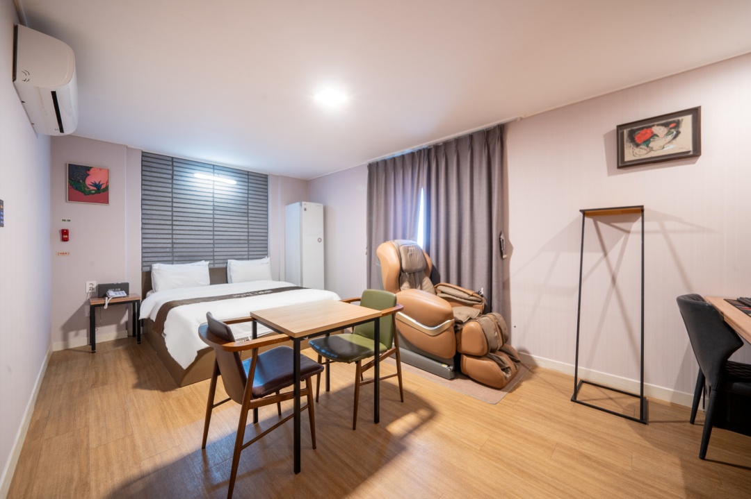 VIP A-통합 OTT 6종(안마의자,스타일러,게이밍PC,유튜브,대형TV,욕조,공청기,기가WIFI)