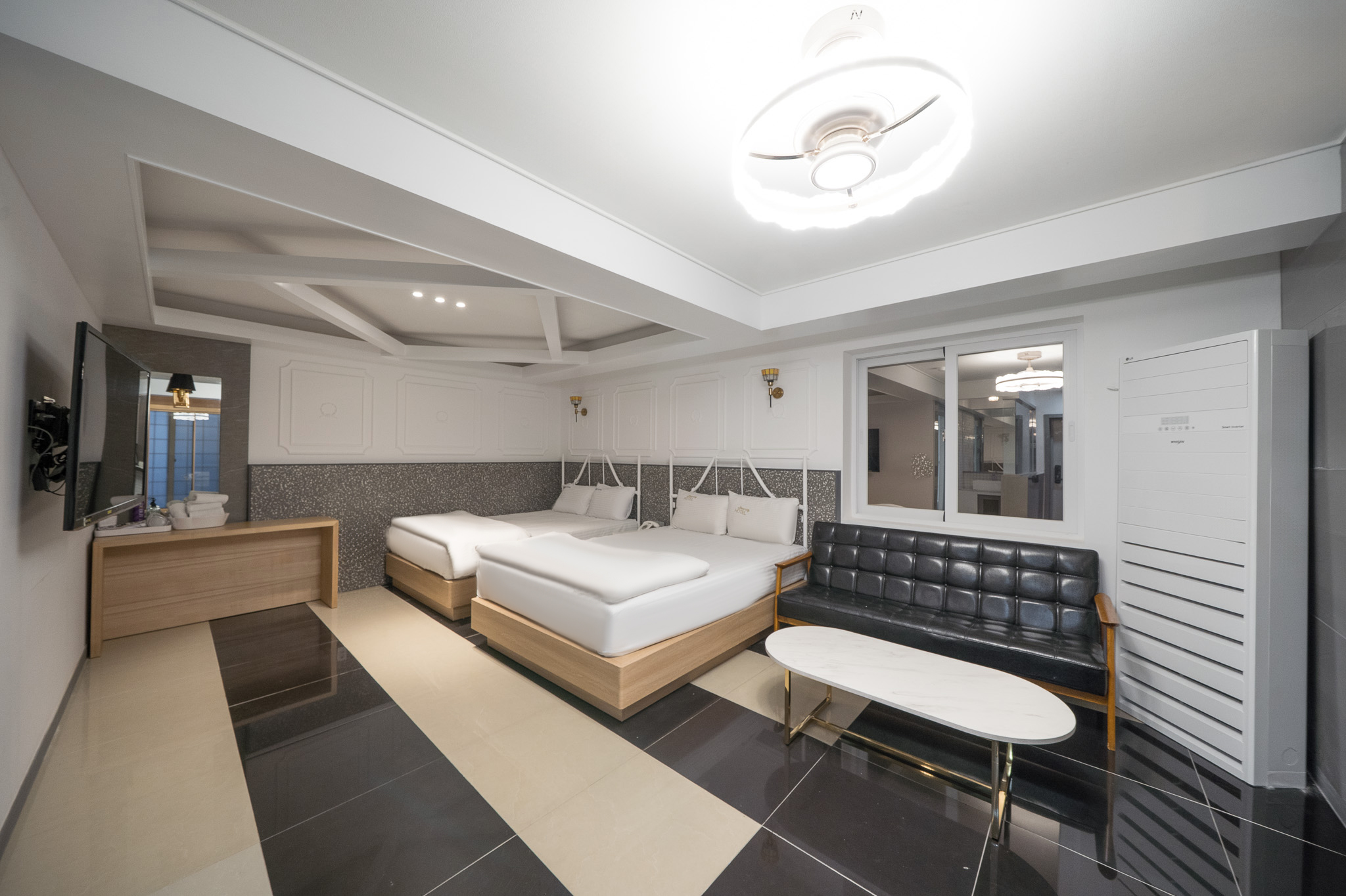 리뉴얼오픈ㅣ본관ㅣ파티룸A(입실일 3일 전 취소 불가)(레지던스ㅣ인덕션ㅣ싱크대ㅣ넷플릭스ㅣ스파욕조ㅣ2BEDㅣ최고급 침구ㅣ리뷰이벤트)