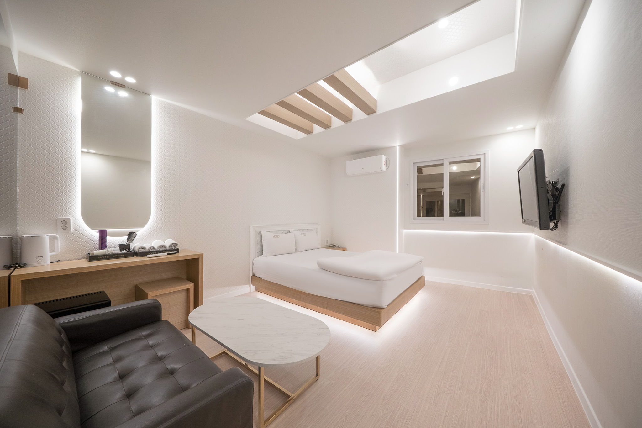 리뉴얼오픈ㅣ본관ㅣ디럭스(넷플릭스ㅣ최고급 구스다운 침구류ㅣ리뷰이벤트)