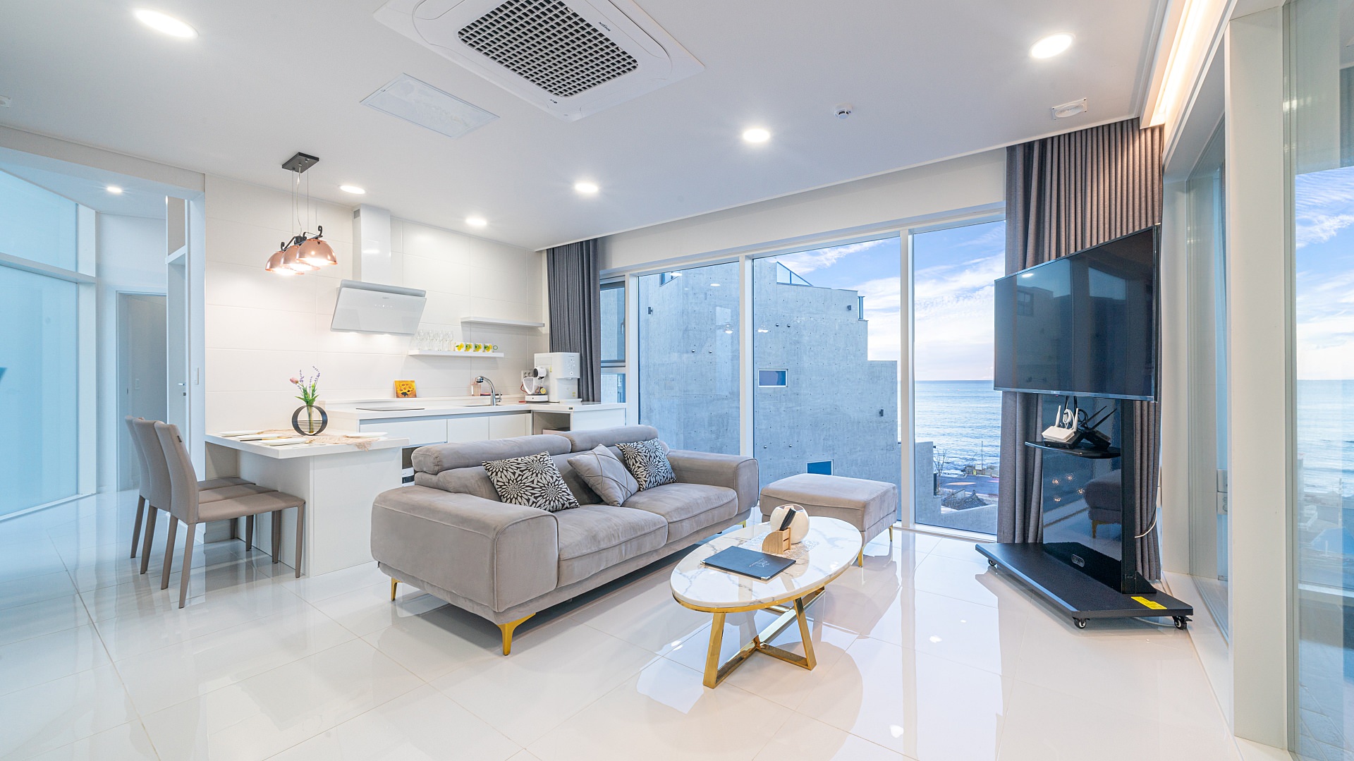 나201(수영장 미온수 28도 무료)(3,2m 실내 수영장, 침실 2개, 개별 바비큐장)