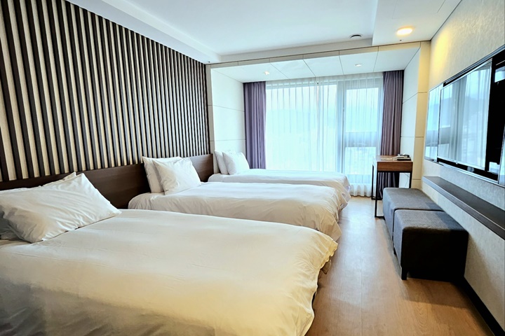 디럭스 트리플(제주할망족발보쌈 4,000원 할인쿠폰)