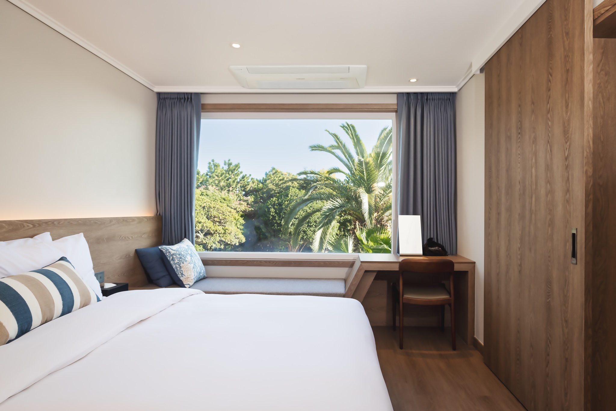 켄싱턴 프리미어 가든(라이브특가★조식2인+아메리카노2잔+ 12-1월투숙시 조식 미취학 1인무료)