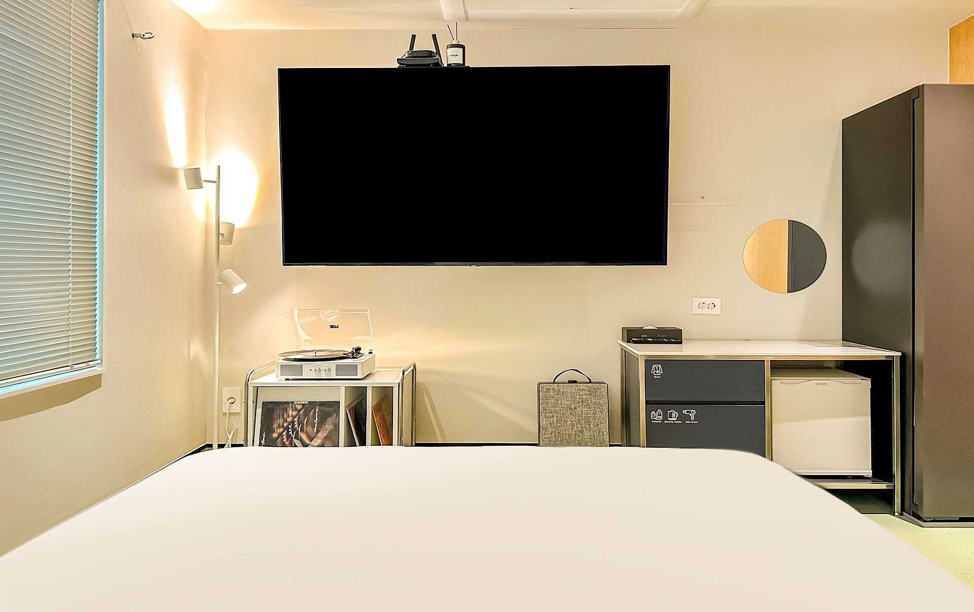 room detail thumbnail 0