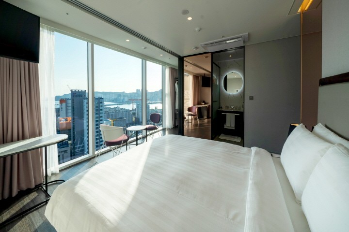 스탠다드 시티 더블 → 스탠다드 하프오션 더블(여행자 특가★ , 아메리카노 2잔 제공)