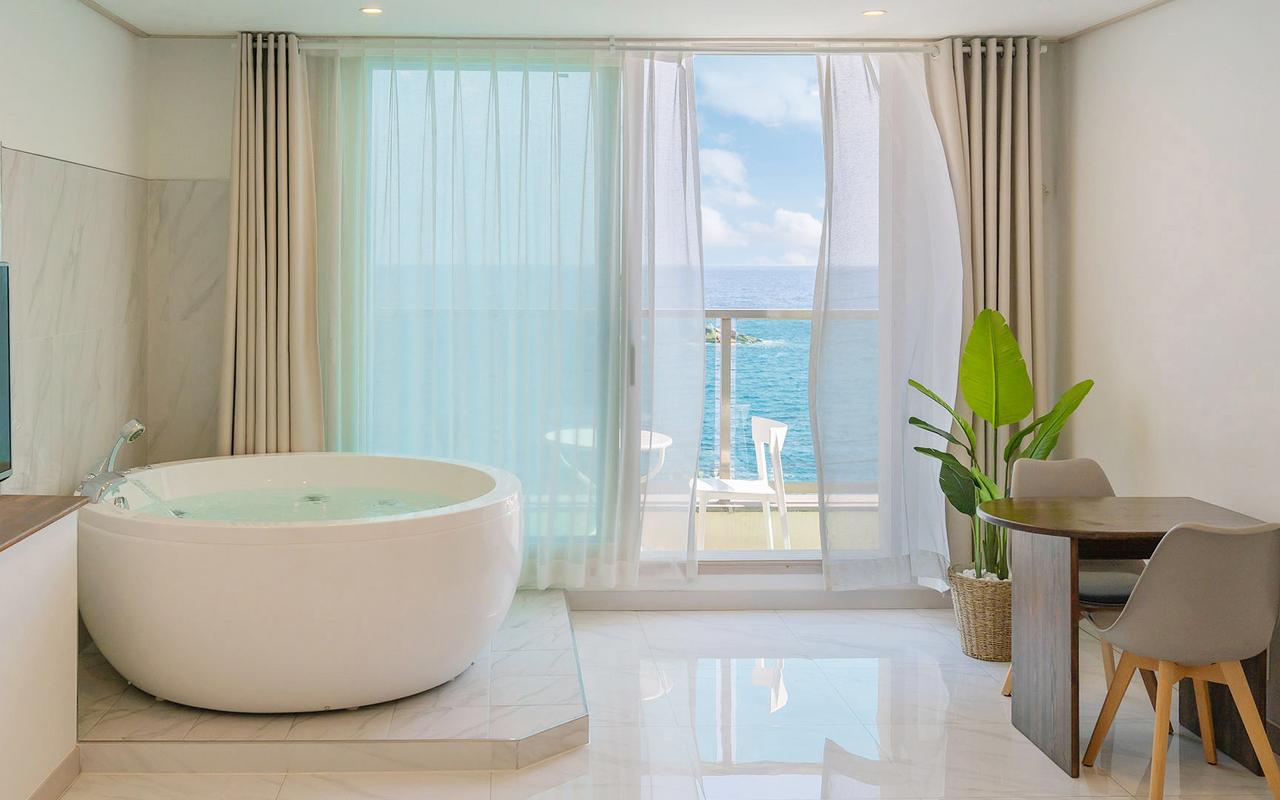 강릉 웨이블루스파펜션 펜션/풀빌라 사진, 가격, 위치소개 | NOL