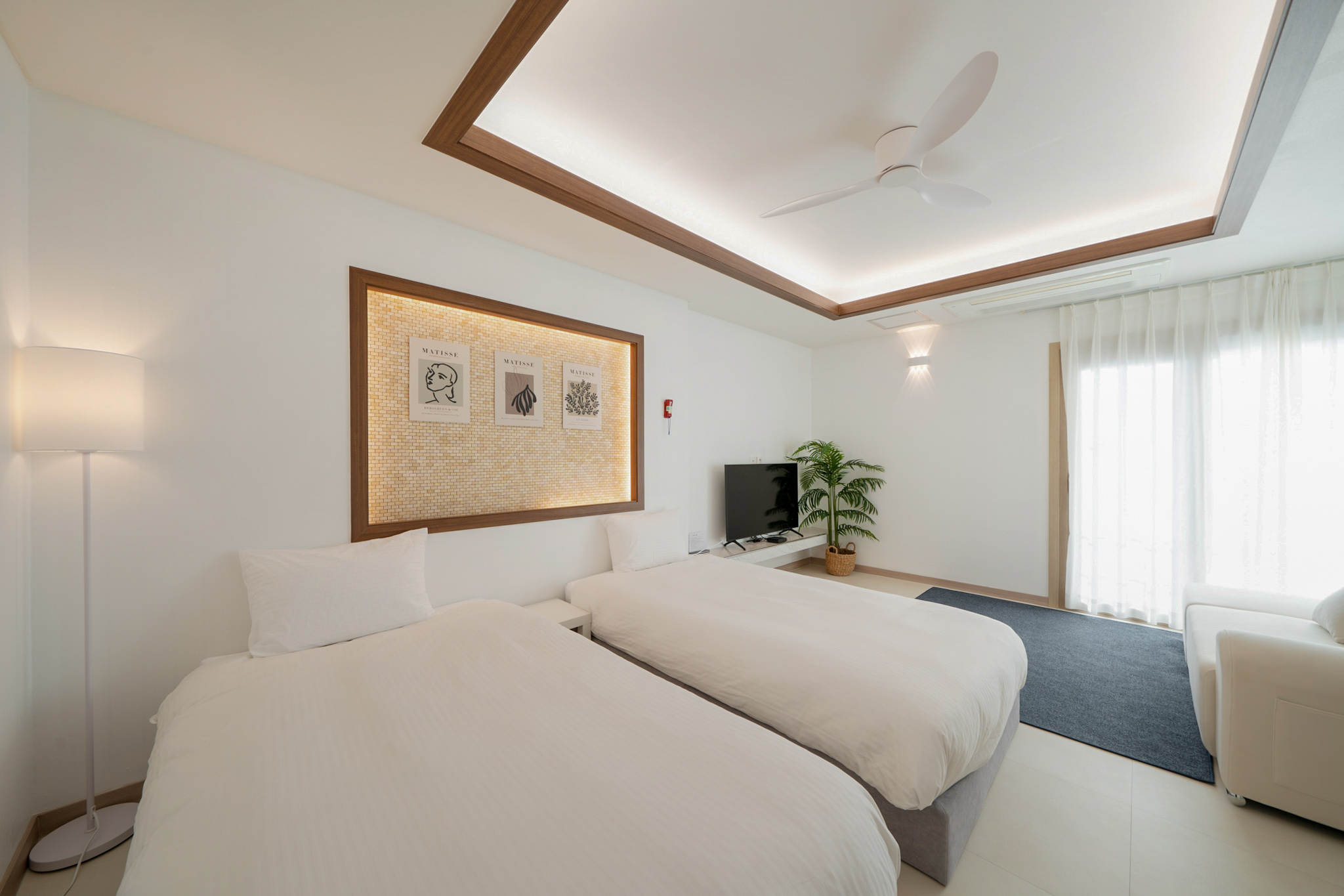 패밀리룸 / 103호(가족과 친구  학회세미나로 오시는 분들을 위한  투룸 3베드 패일리룸  )