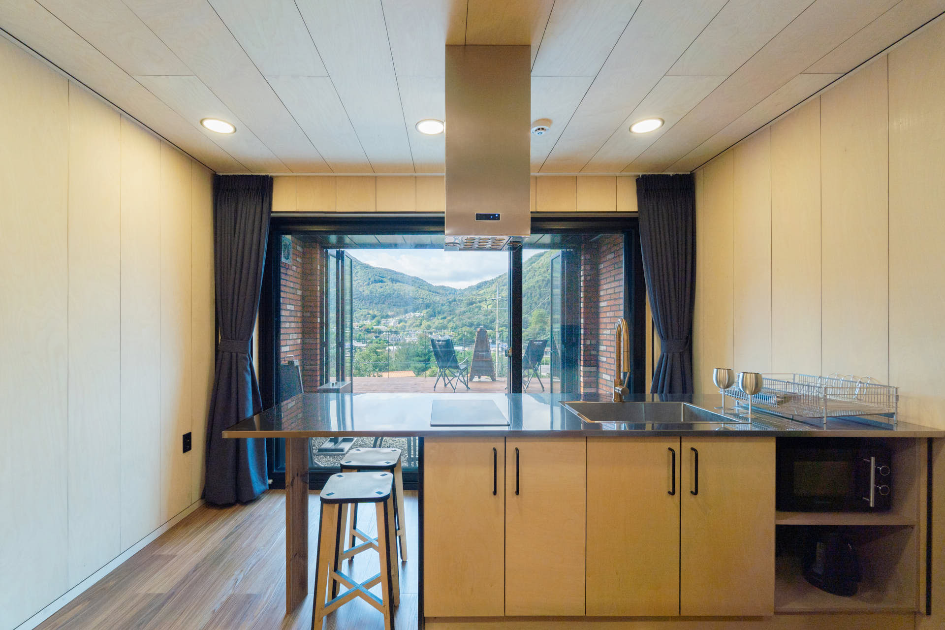 S10(25년 11월 신축 객실)(마운틴뷰)