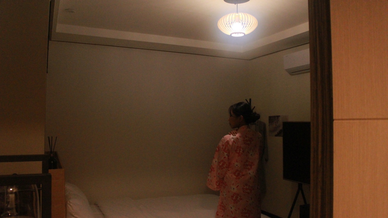 room detail thumbnail 1