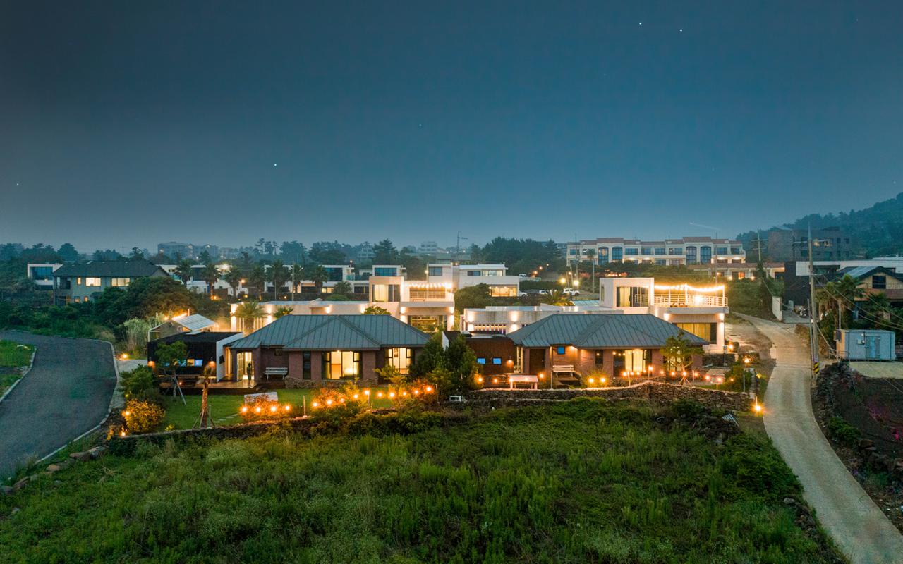 제주 풀스테이 사계 원앤모어 펜션 펜션/풀빌라 사진, 가격, 위치소개 | NOL