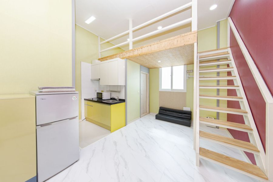 room detail thumbnail 1