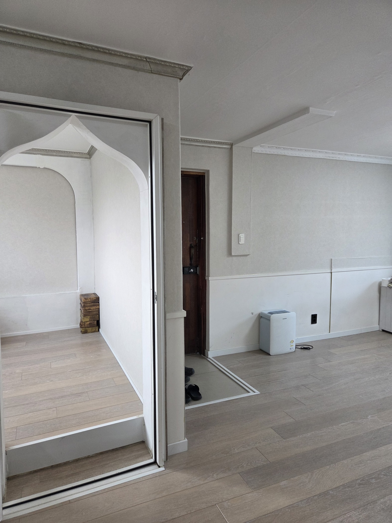 201호 단체방(전화 예약만 받음)