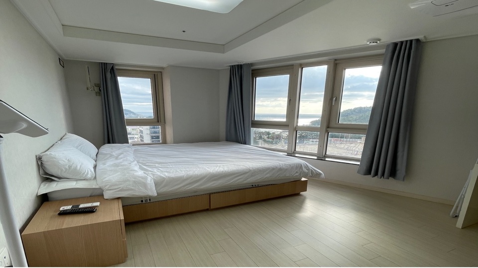 오션랜덤룸(서귀포항과 바다를 바라볼 수 있는 오션랜덤룸(타입랜덤)) 룸온리