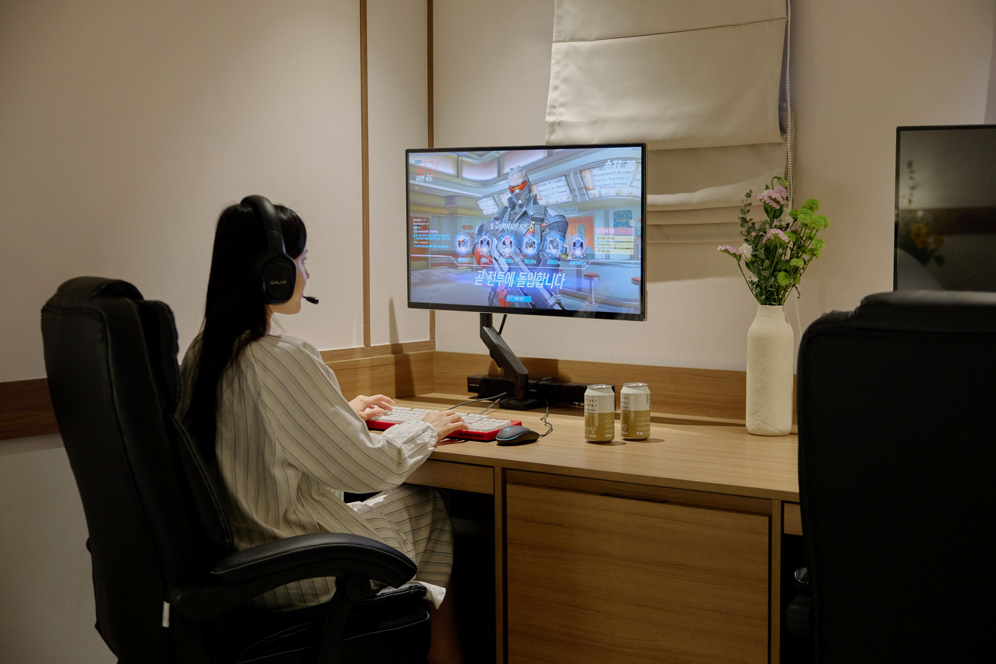 room detail thumbnail 2