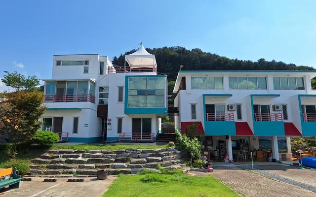 금산 하양까망펜션