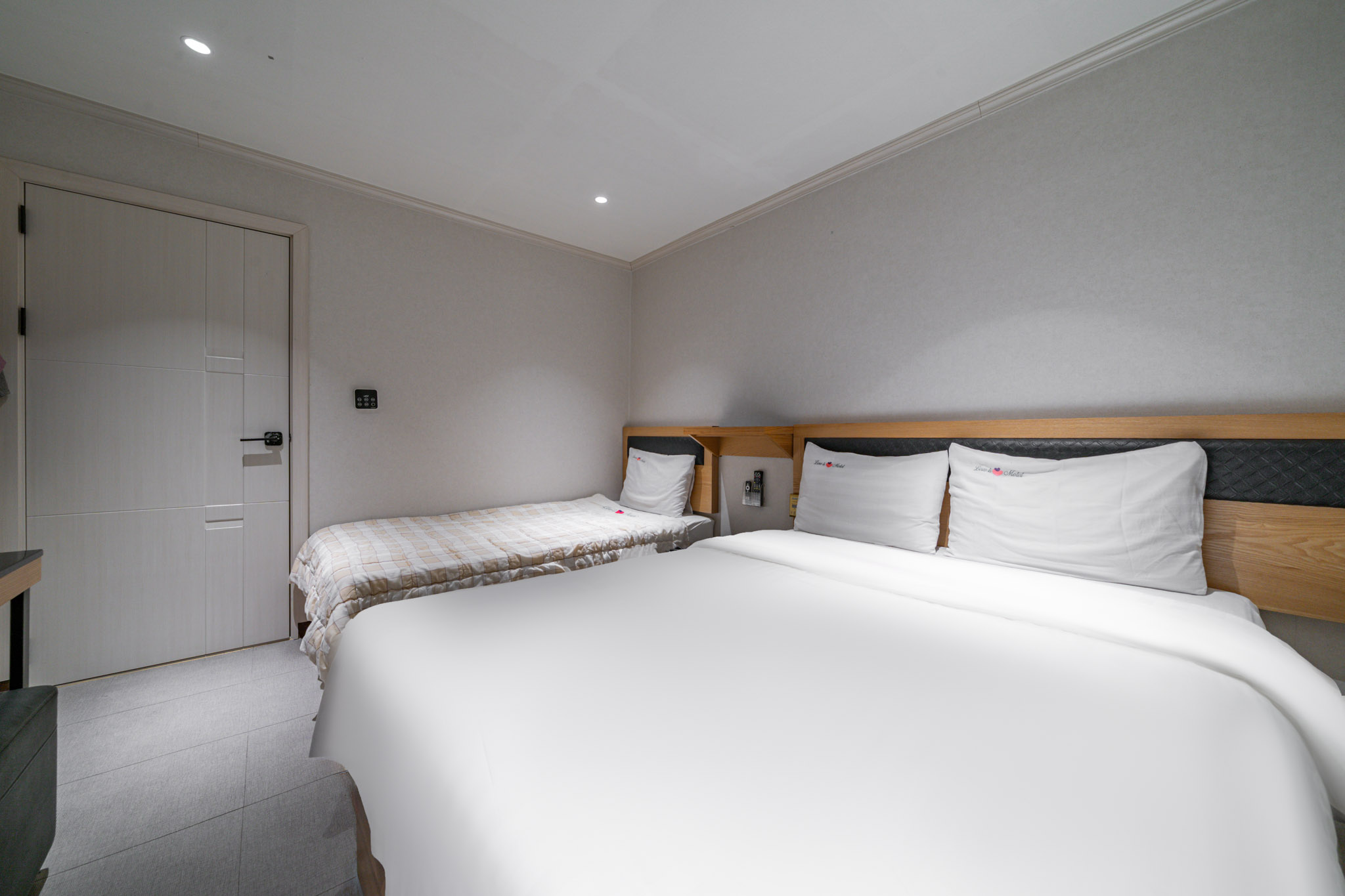 길동 러브이즈 썸네일4