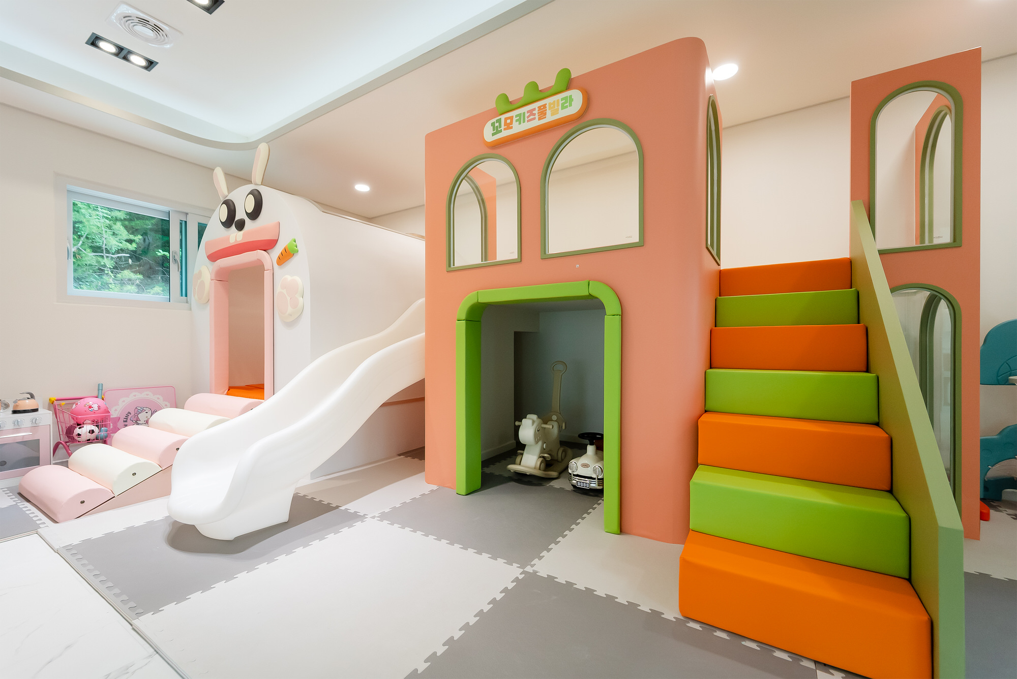 꼬모 B101 (원룸,거실1,욕실1)