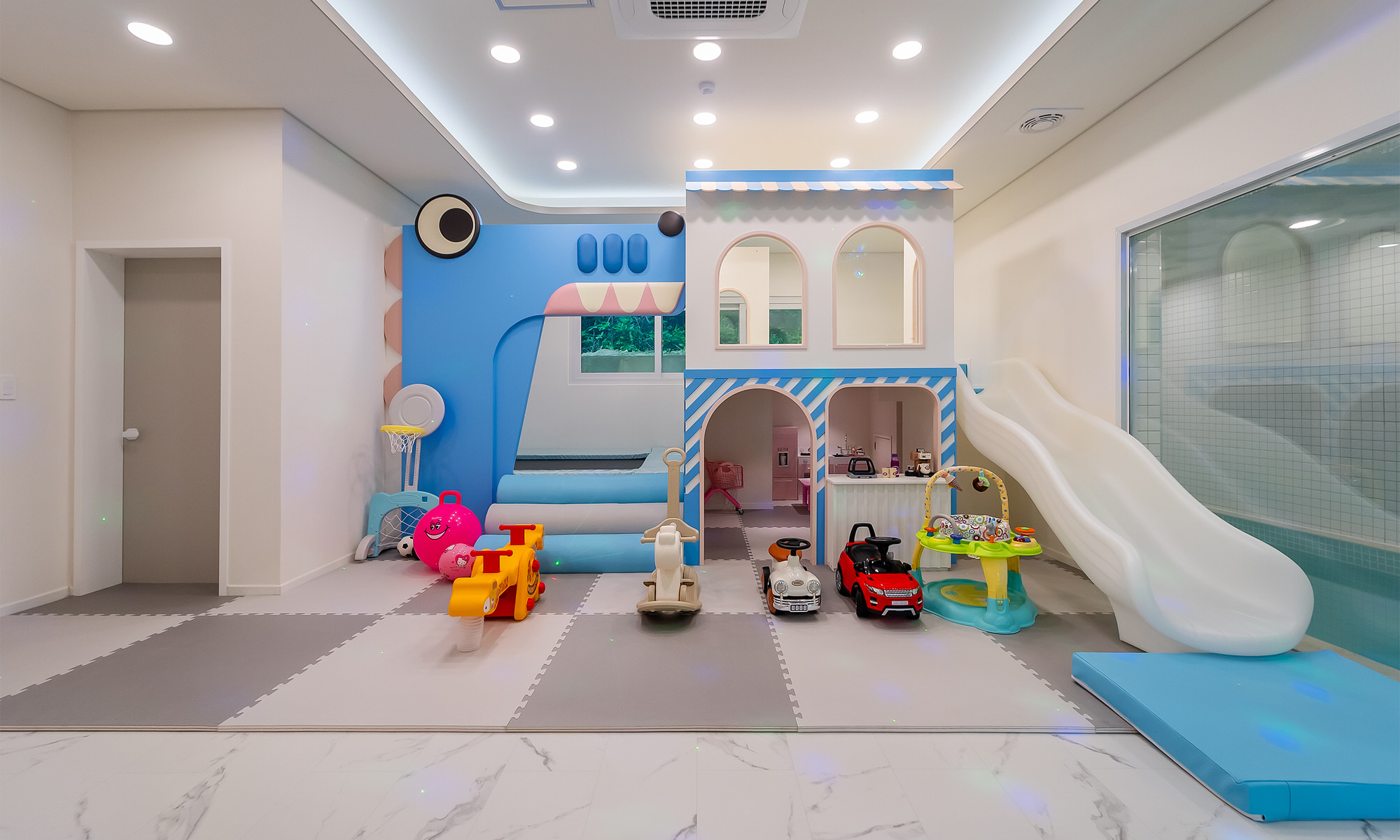 꼬모 B104 (투룸,거실1,욕실2)