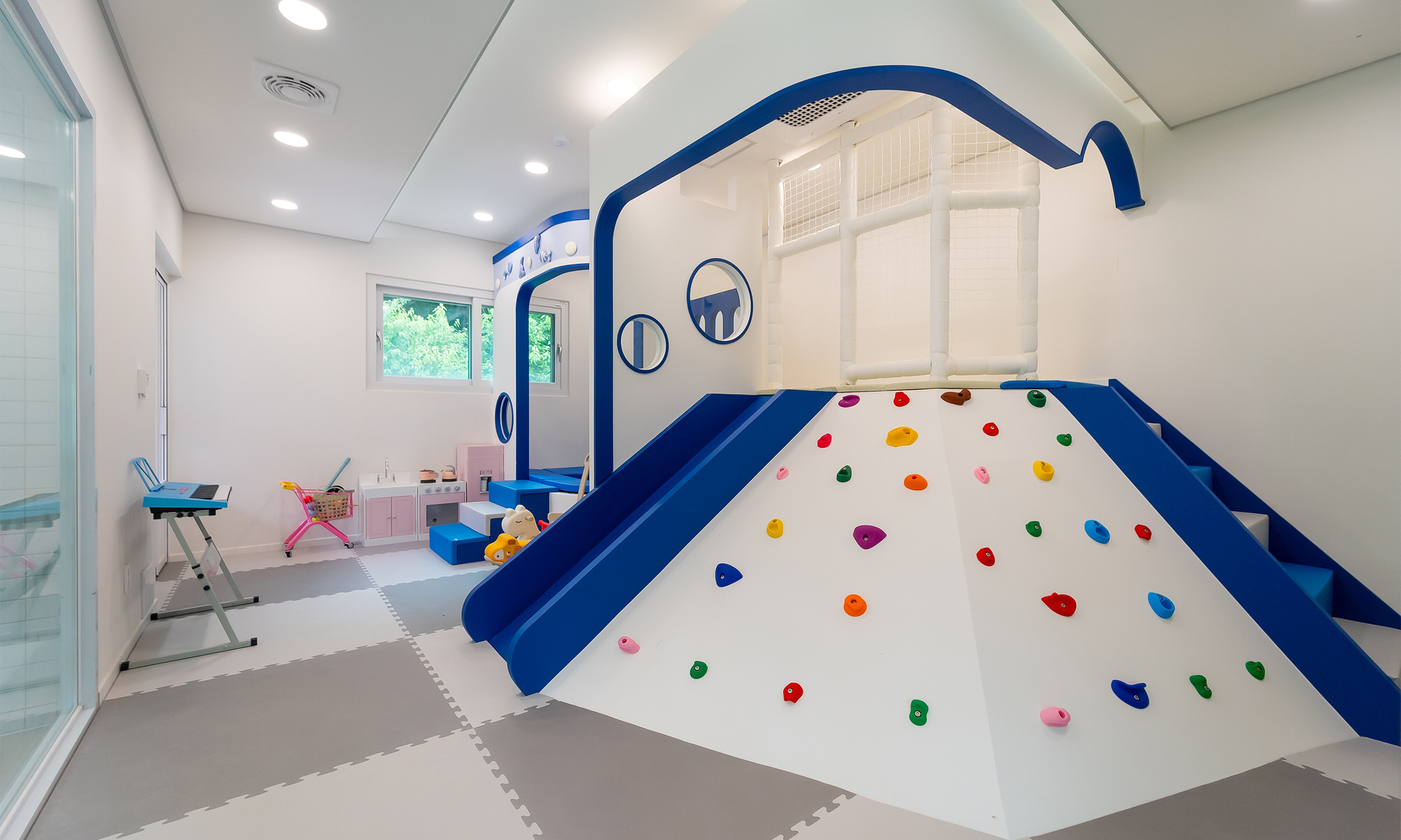 꼬모 B203 (원룸,거실1,욕실1)