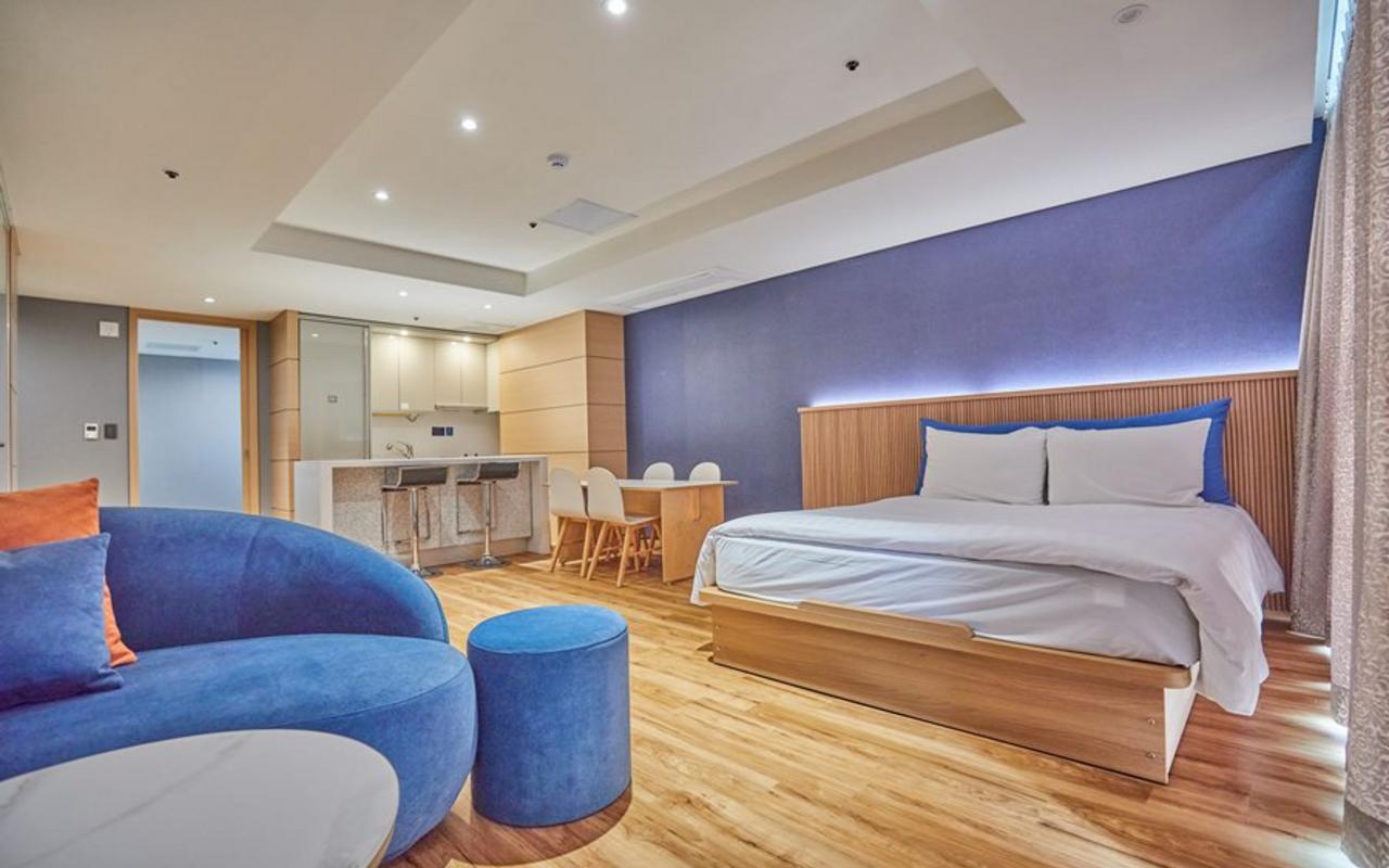 Coolon Cyclone Hotel