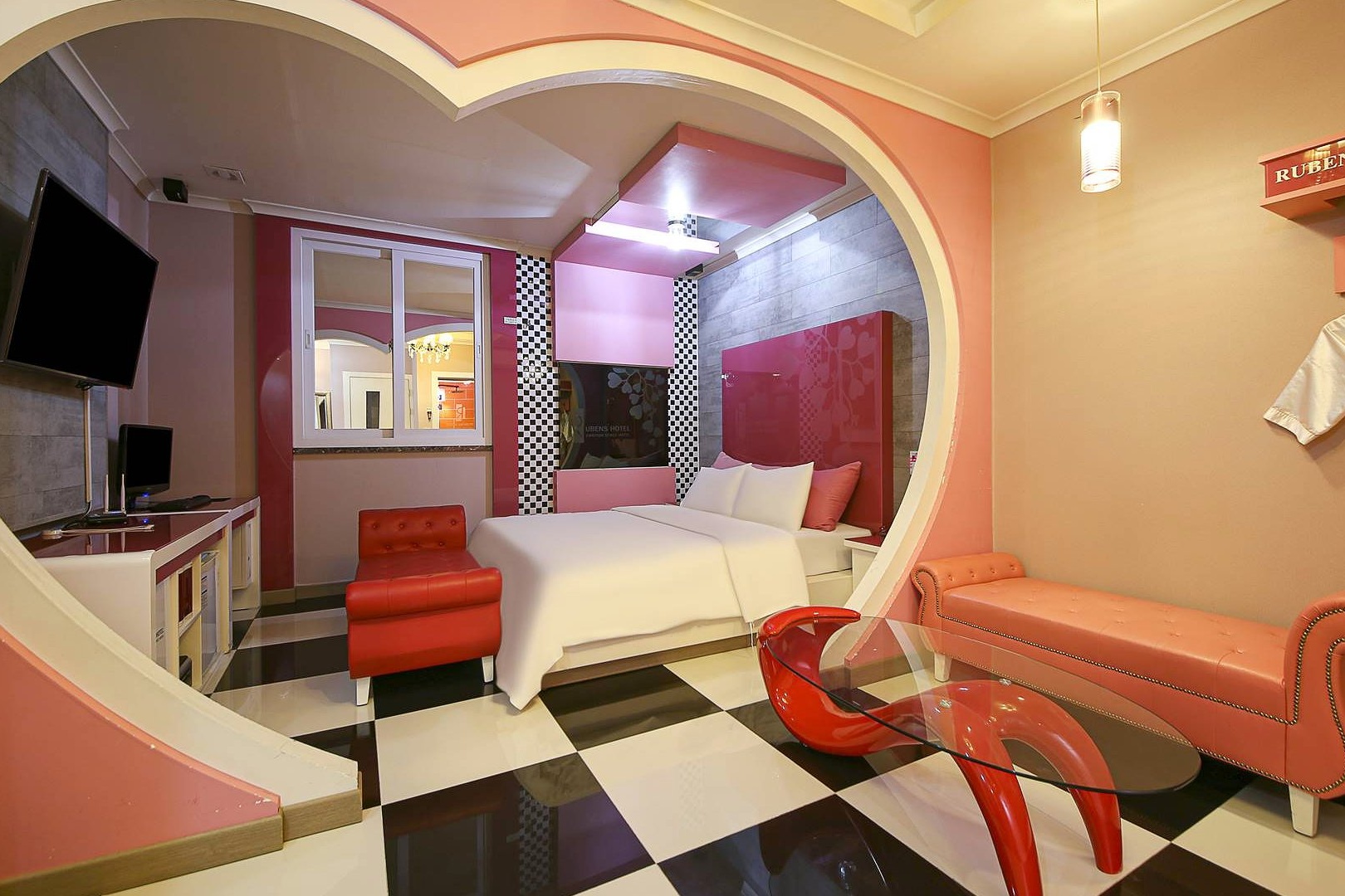 room detail thumbnail 0