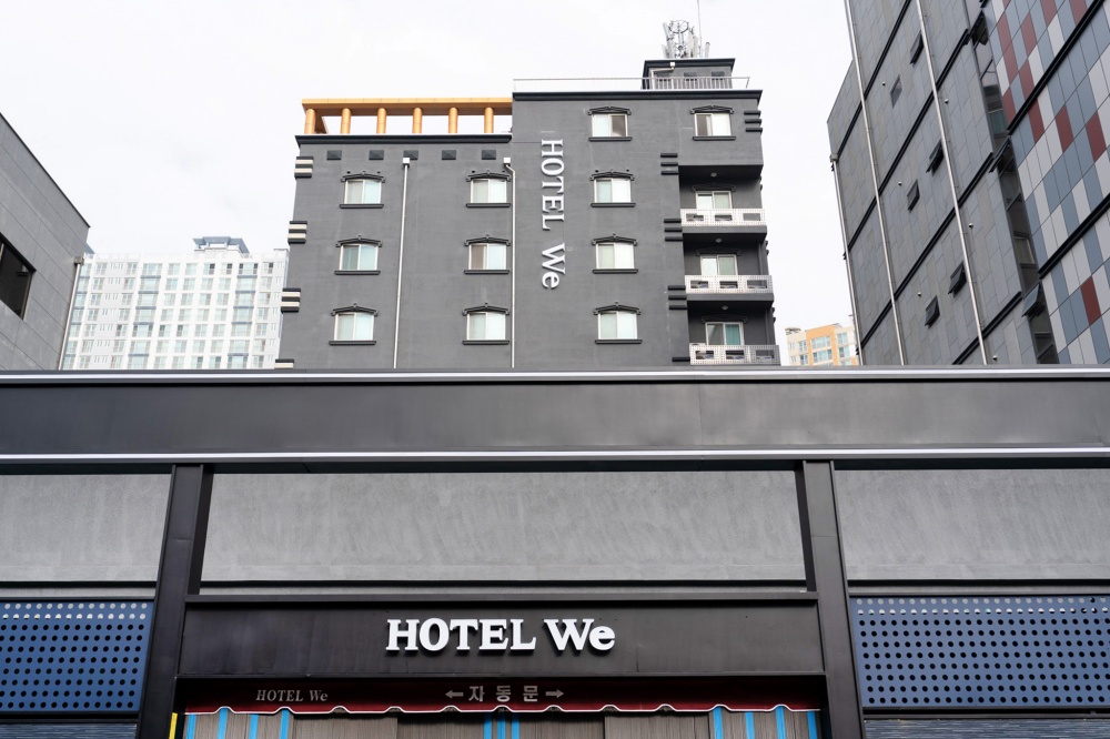 순천 HOTEL We 외관