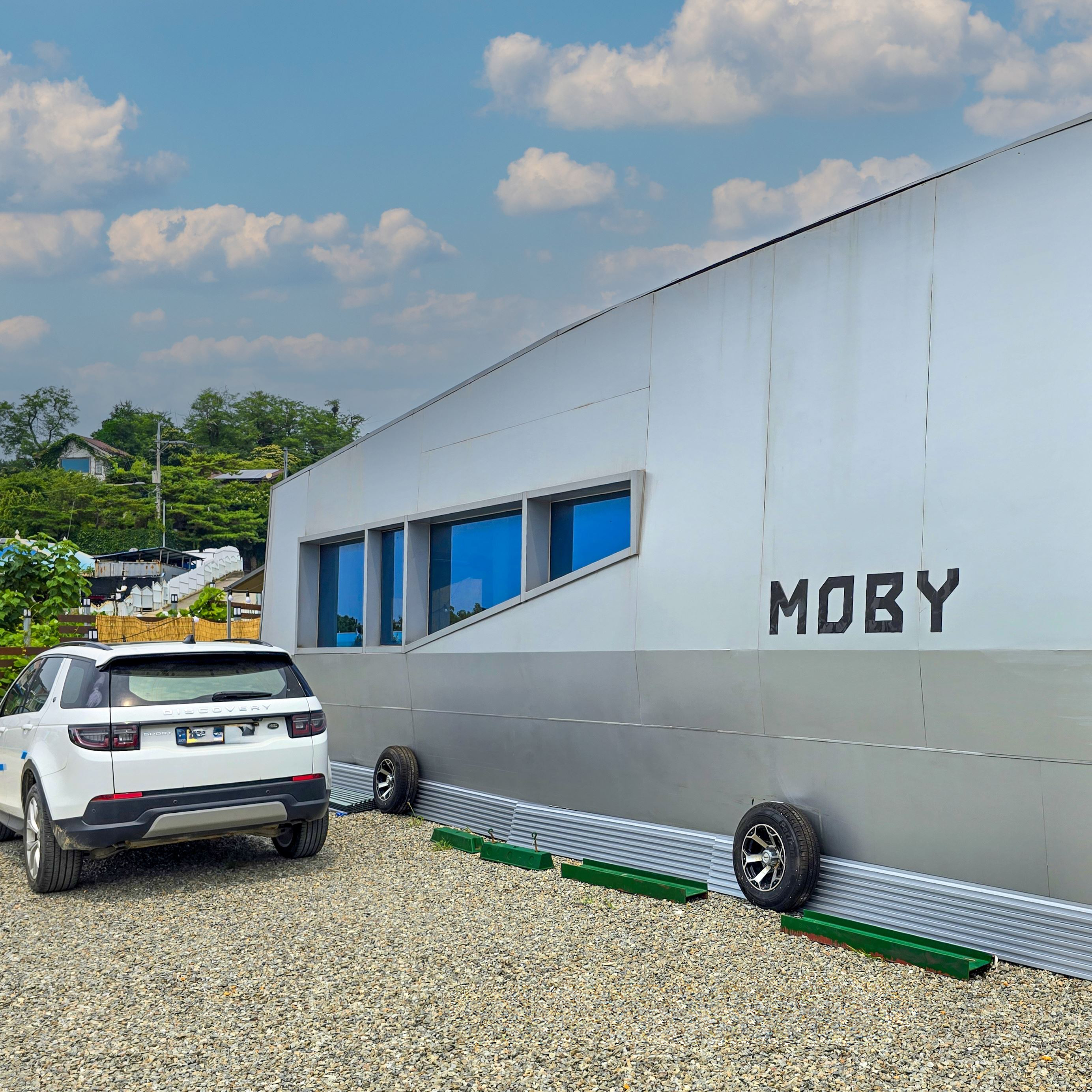 https://yaimg.yanolja.com/v5/2025/12/22/03/6948bd859d6d28.23269789.jpg