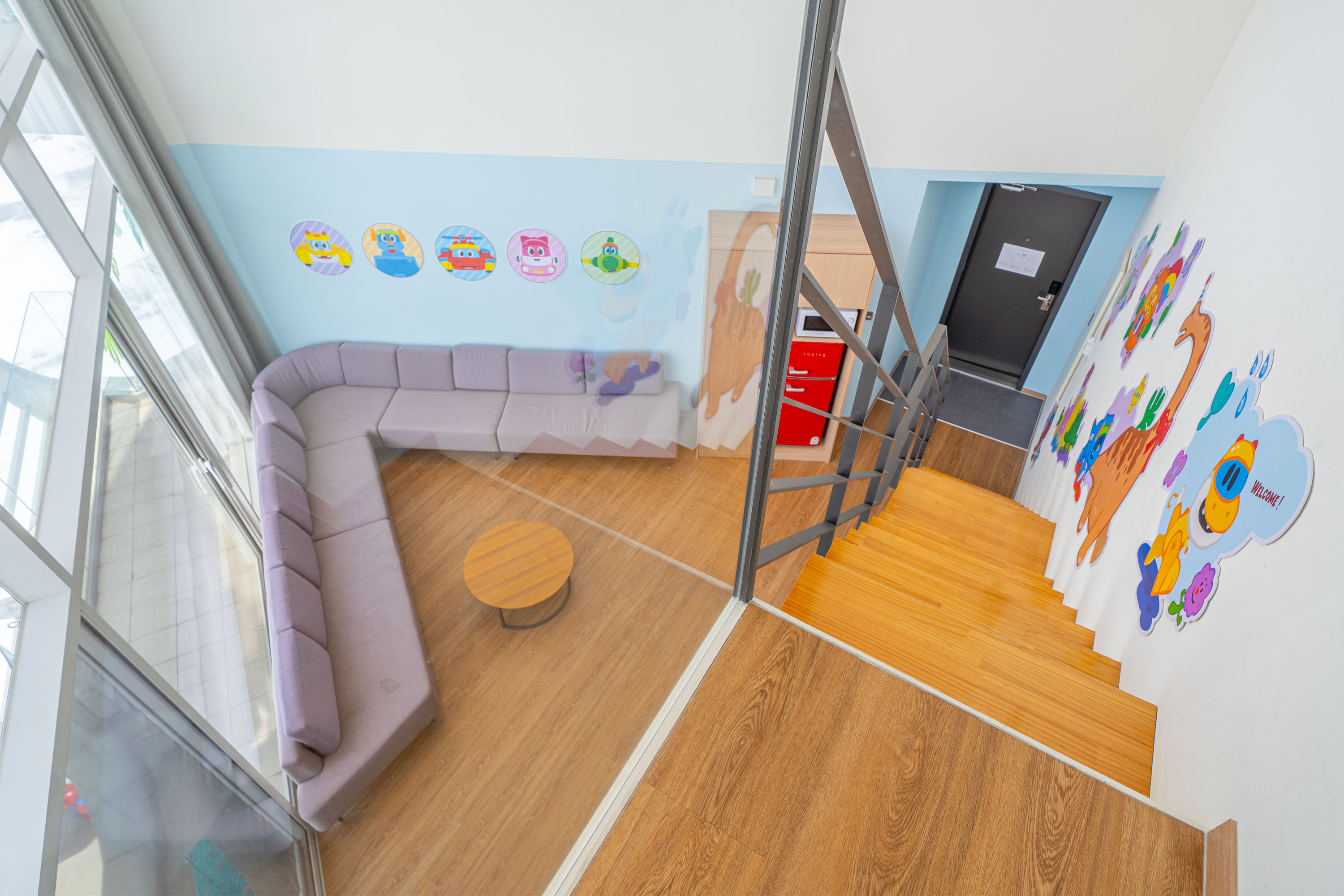 room detail thumbnail 1