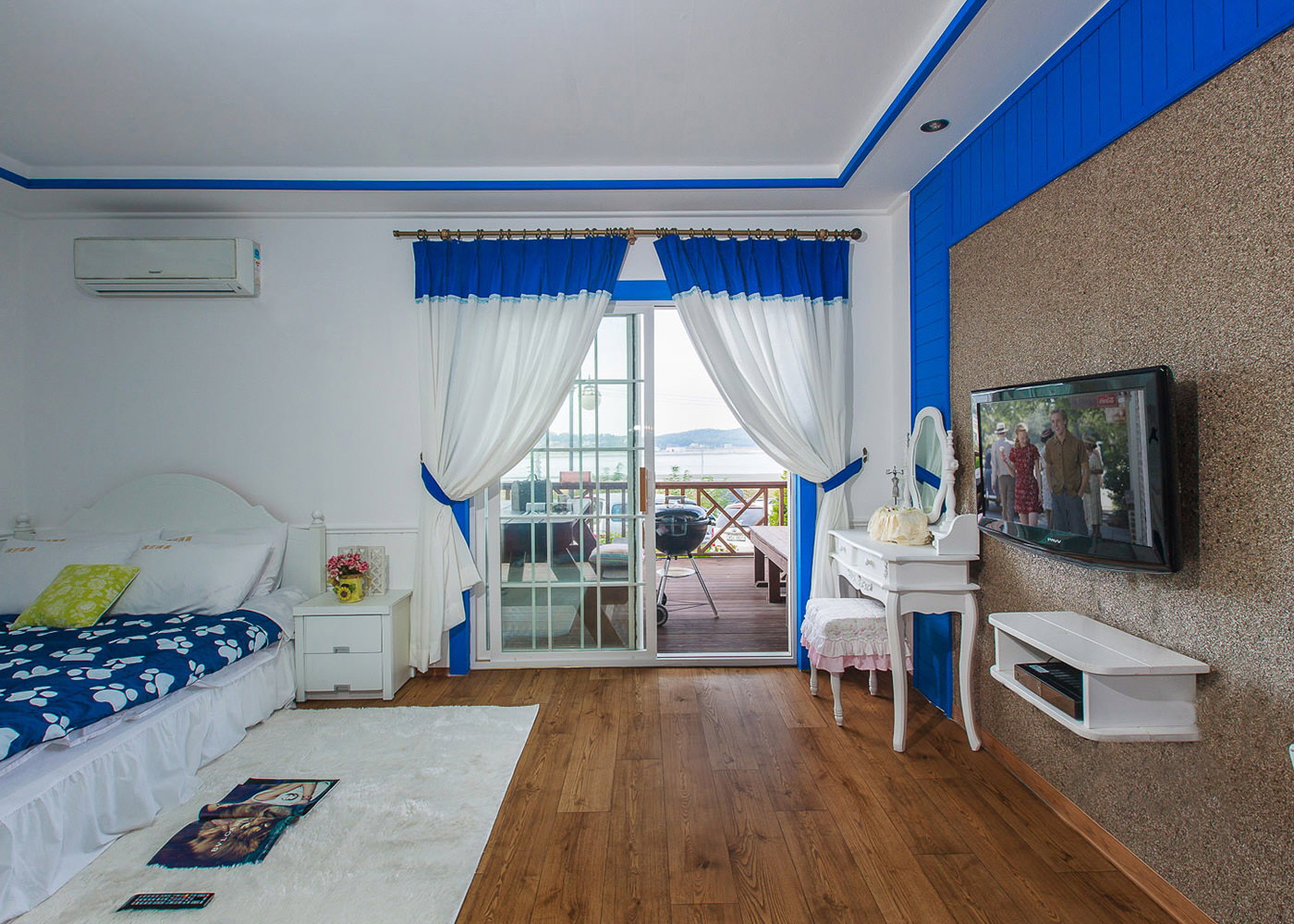 room detail thumbnail 0