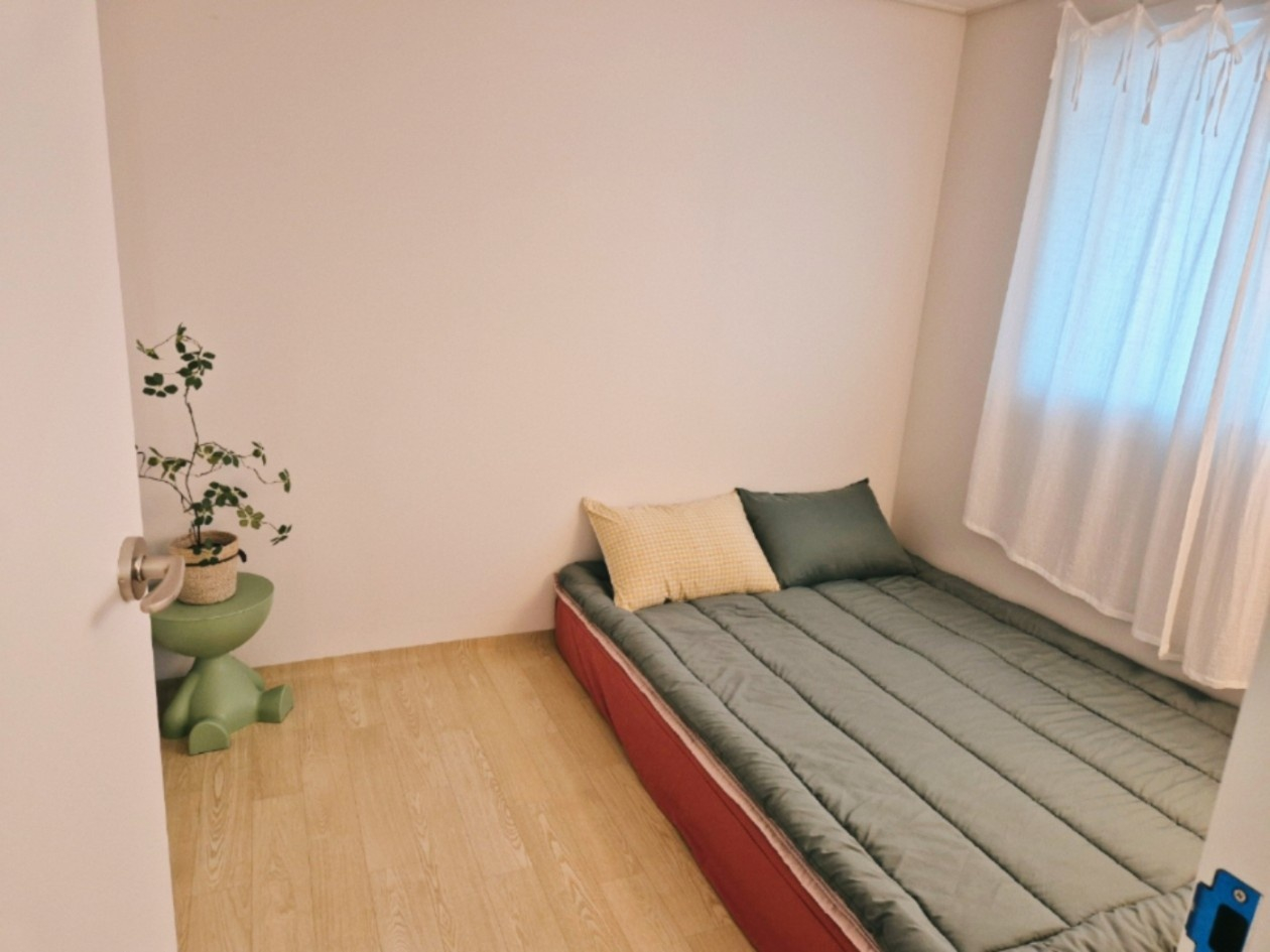 https://yaimg.yanolja.com/v5/2025/12/30/05/69535f043efe01.28711278.jpg