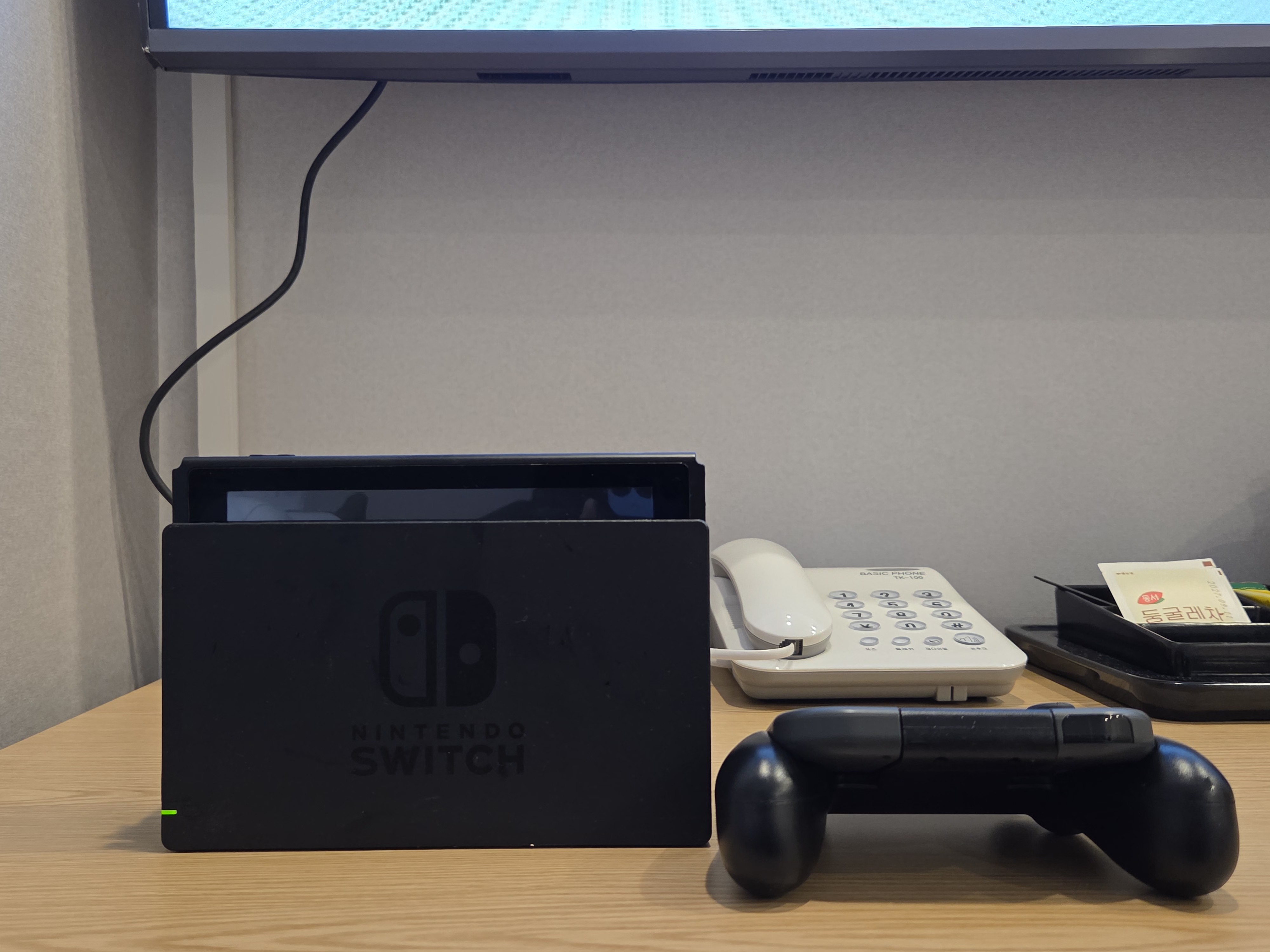 room detail thumbnail 2