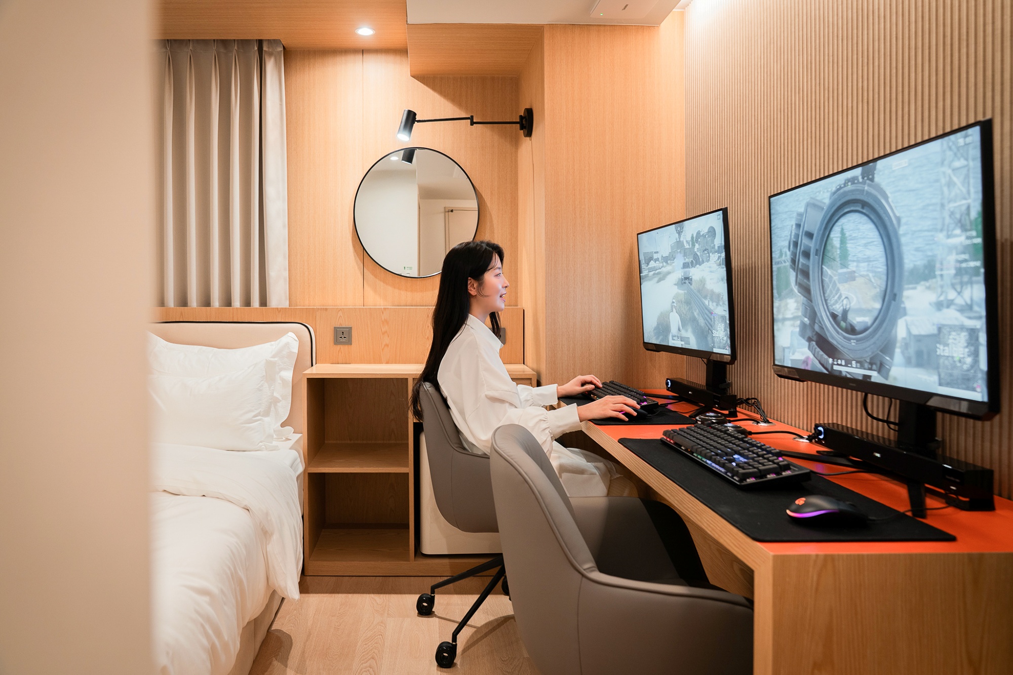 room detail thumbnail 1