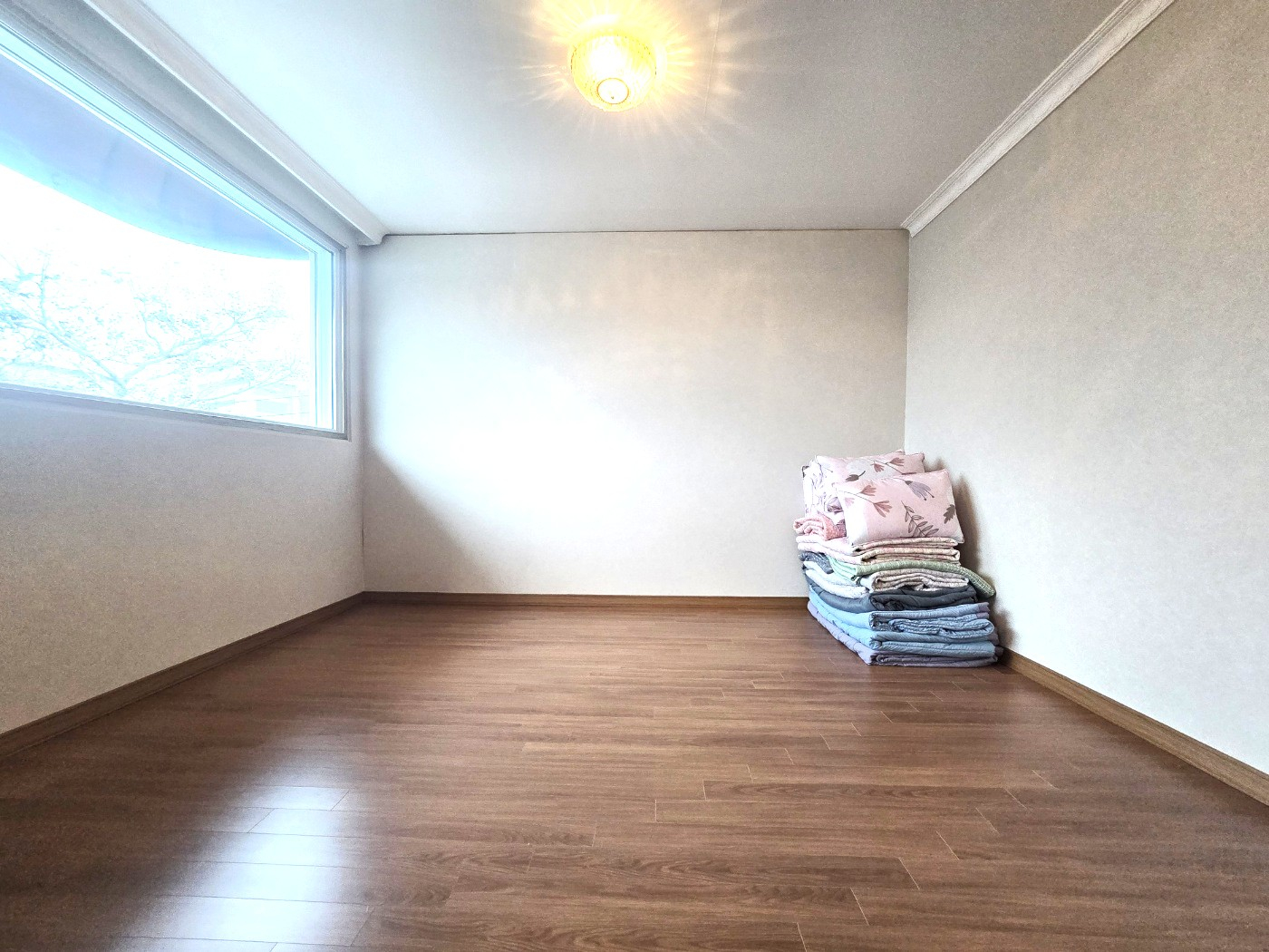 301호 (온돌룸 6인이상)