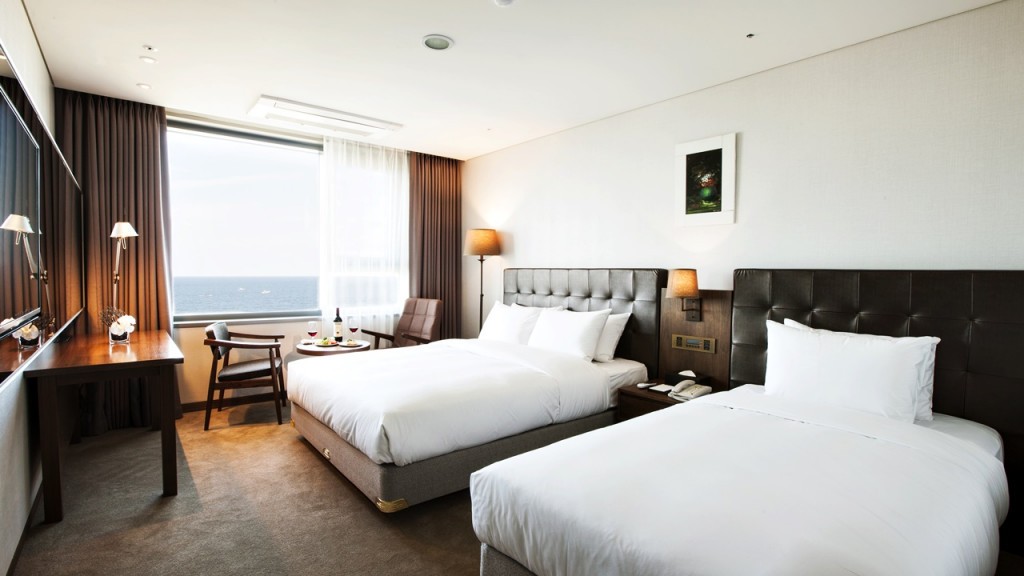 디럭스 트윈 오션뷰(2인 조식 PKG)