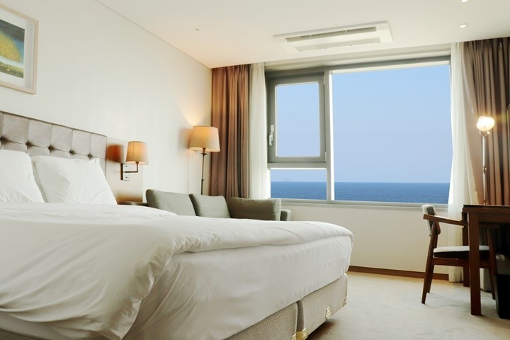 디럭스 더블 오션뷰(2인 조식 PKG)