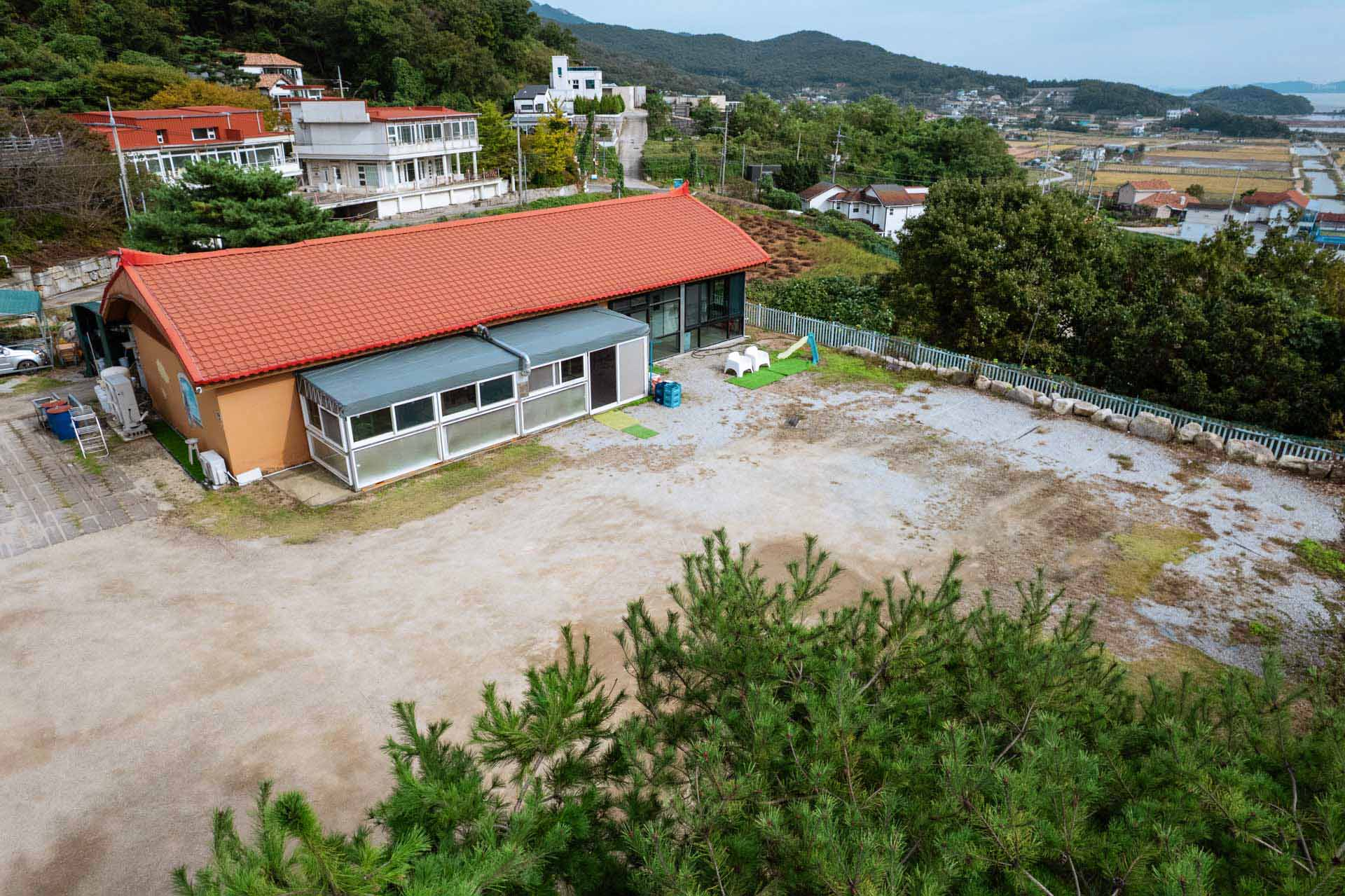 https://yaimg.yanolja.com/v5/2026/01/12/06/69649b8d0ecdc6.01766544.jpg