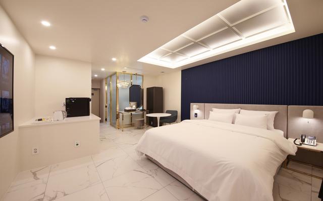 군산 STAY IN 1025 무인호텔