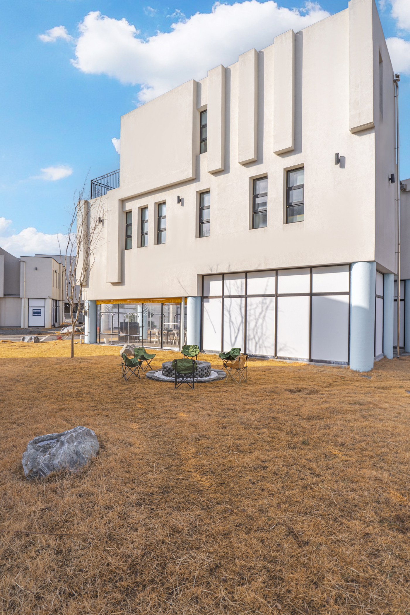 room detail thumbnail 0