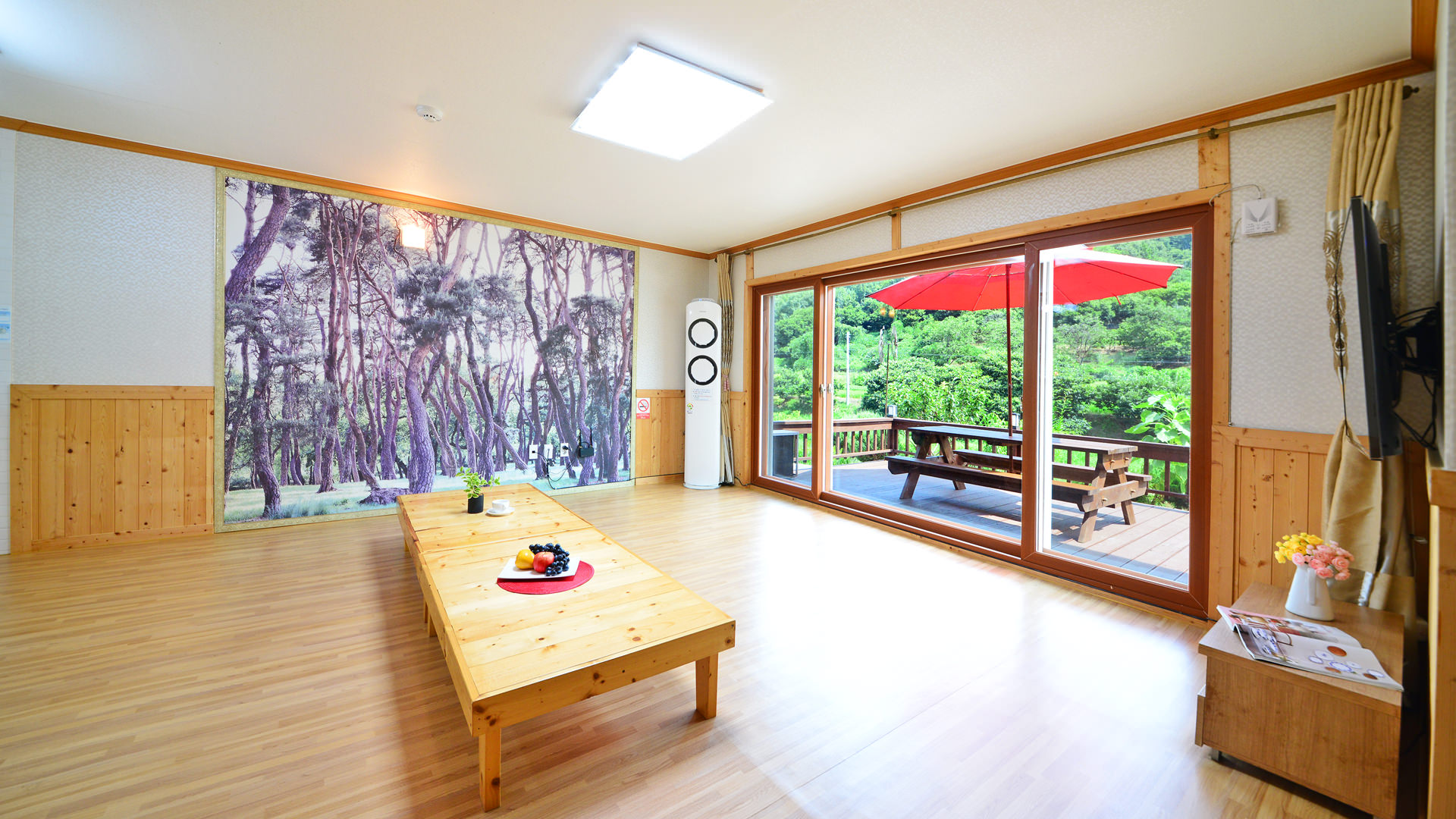 room detail thumbnail 1