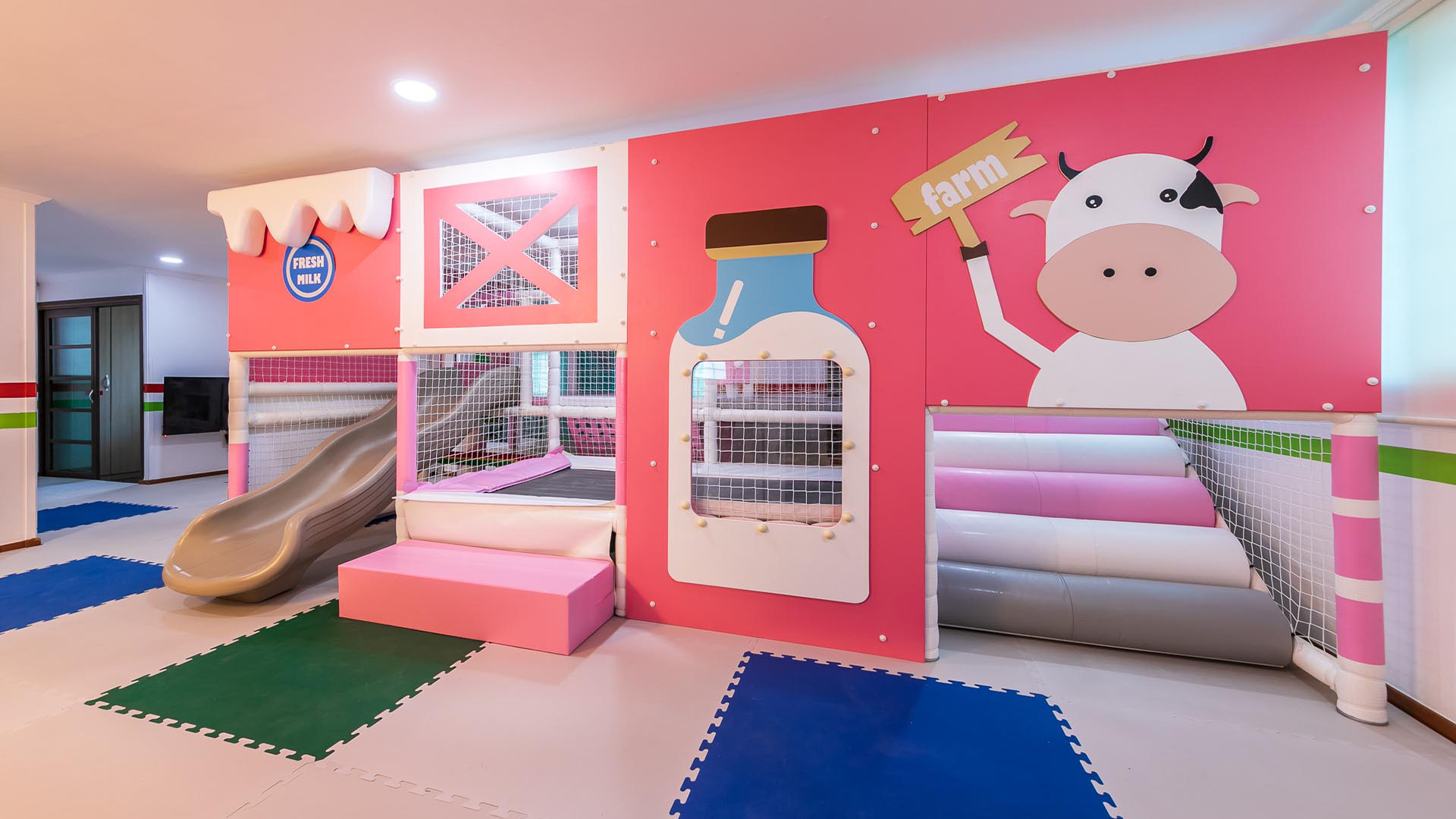 room detail thumbnail 0