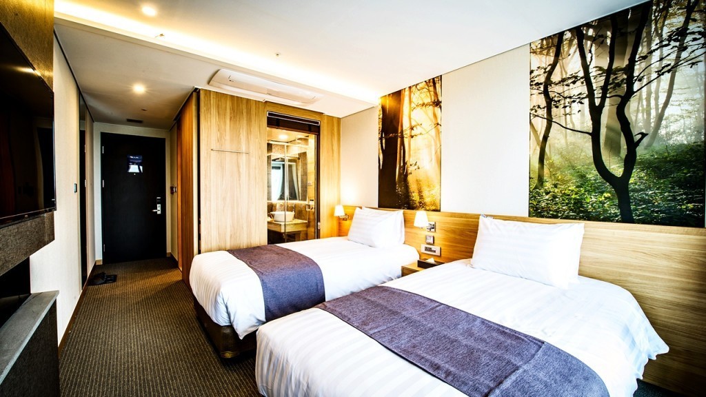 스탠다드 트윈 시티뷰(Hot Sale★웰컴드링크 2잔)