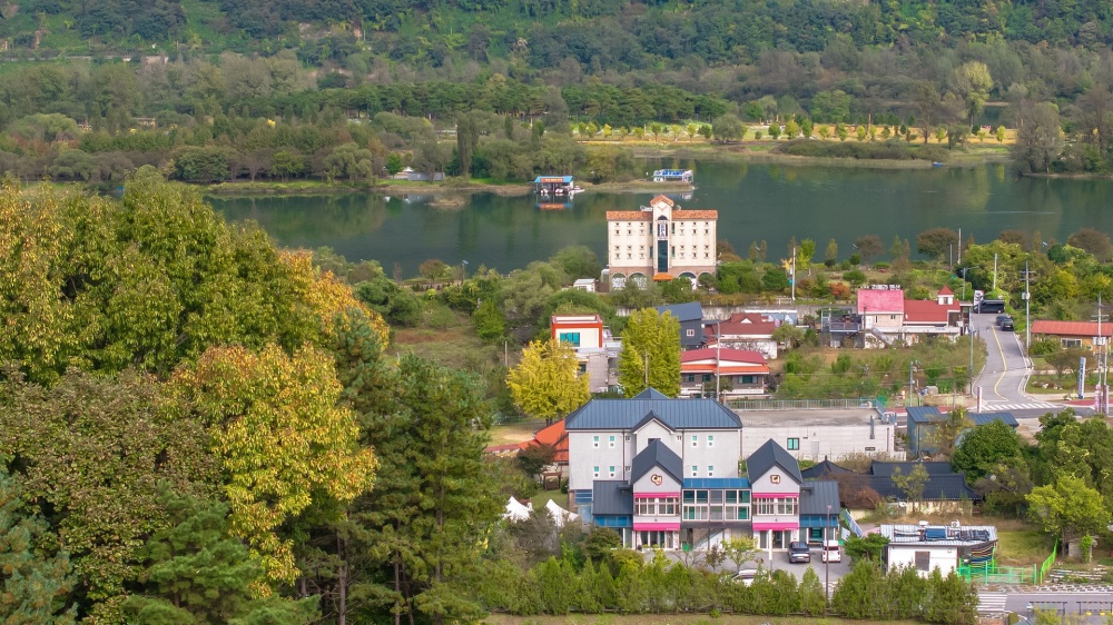 https://yaimg.yanolja.com/v5/2026/01/20/07/696f2e6106ce80.96106074.jpg