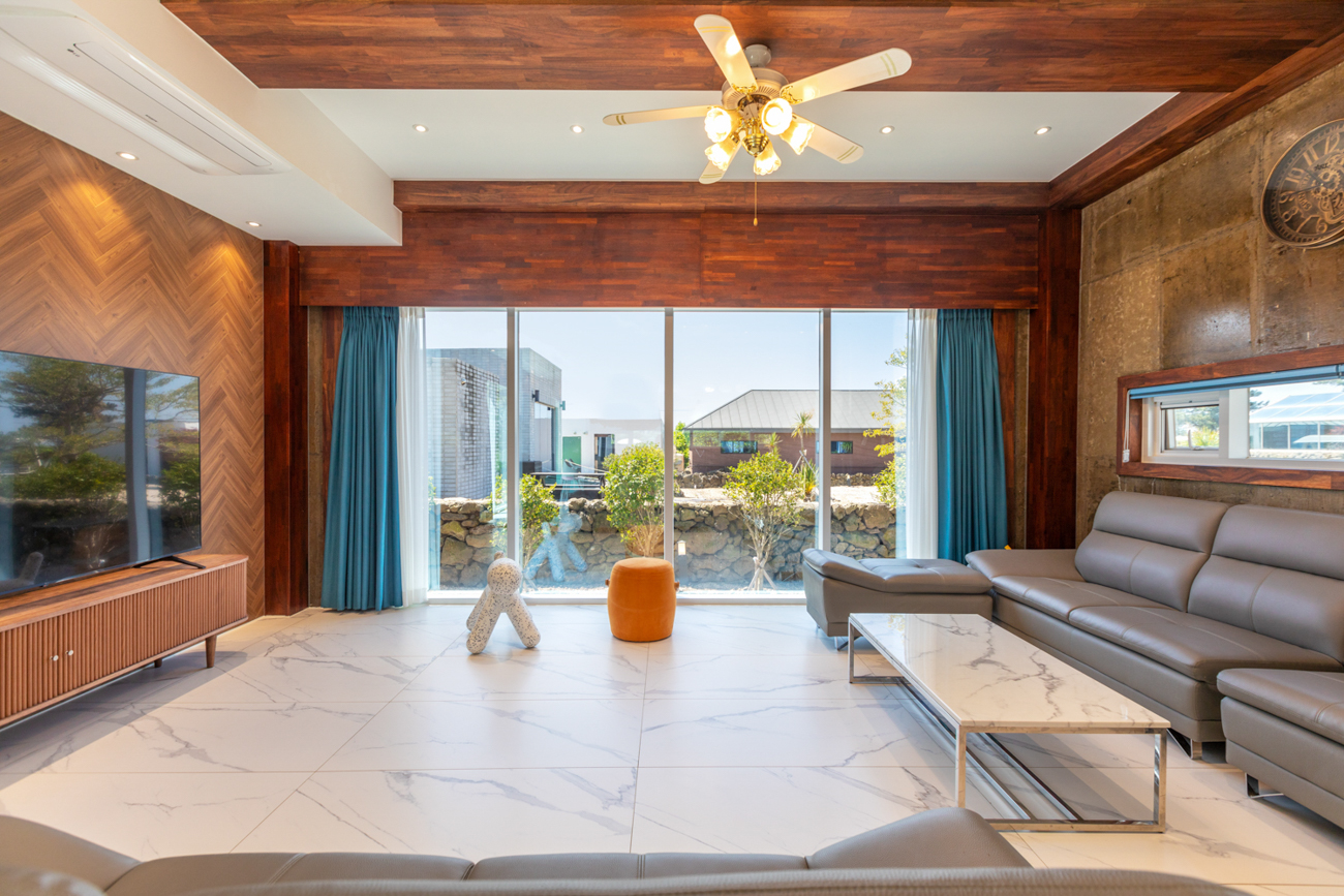 제주 풀스테이 사계 씨에로 펜션 이미지1