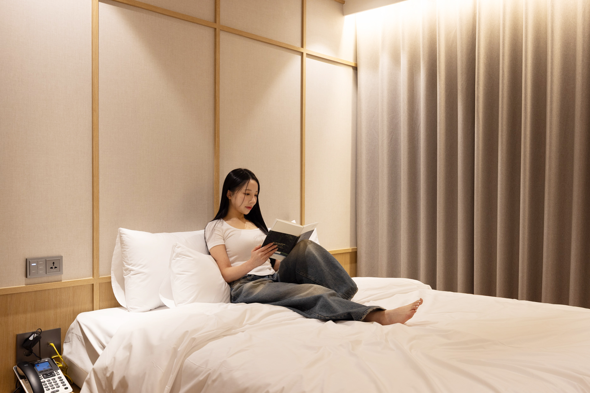 room detail thumbnail 0