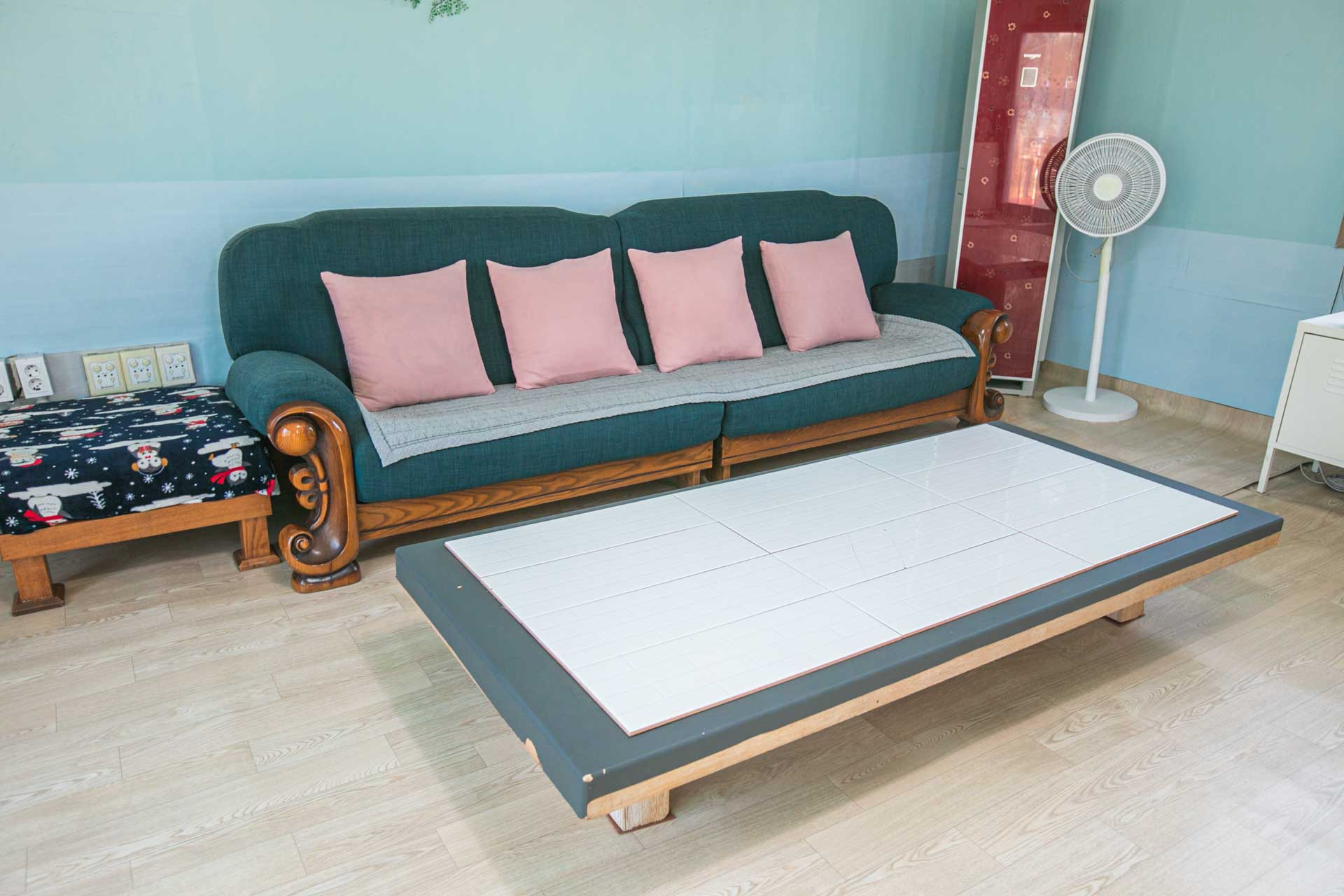 room detail thumbnail 1