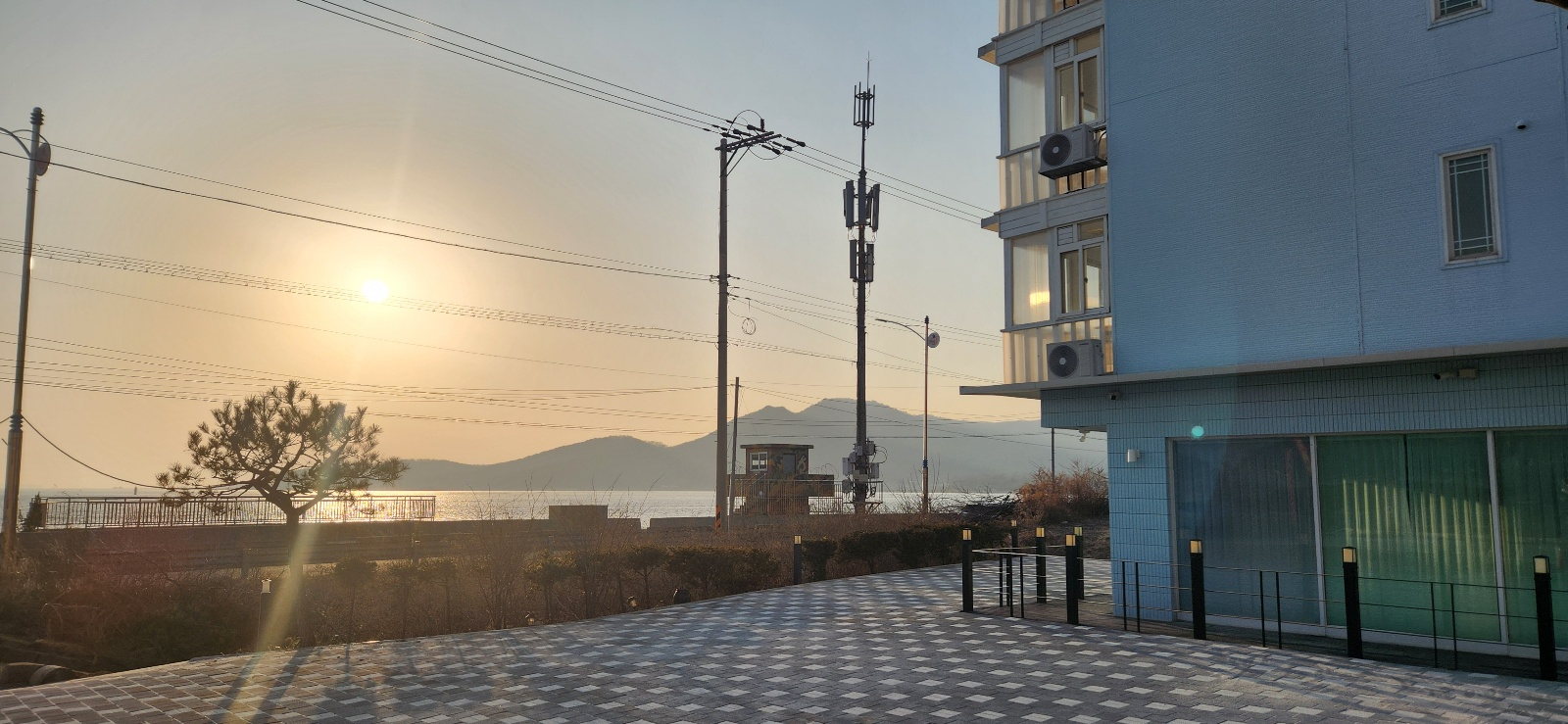 https://yaimg.yanolja.com/v5/2026/01/23/07/69731f227e6b05.96328417.jpg