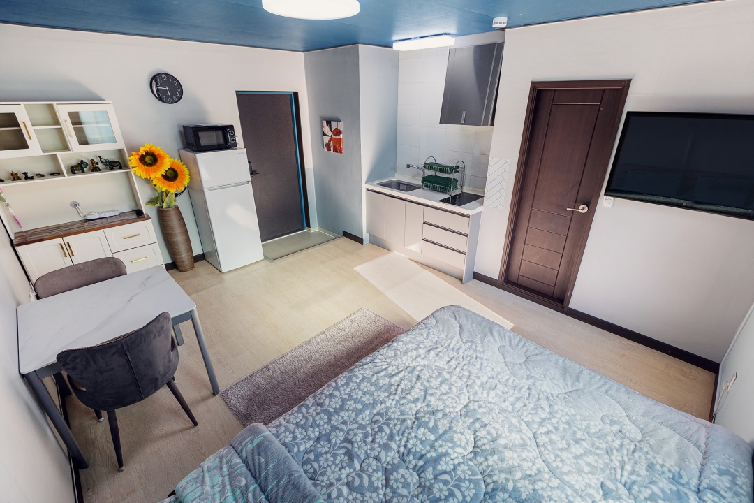 room detail thumbnail 0