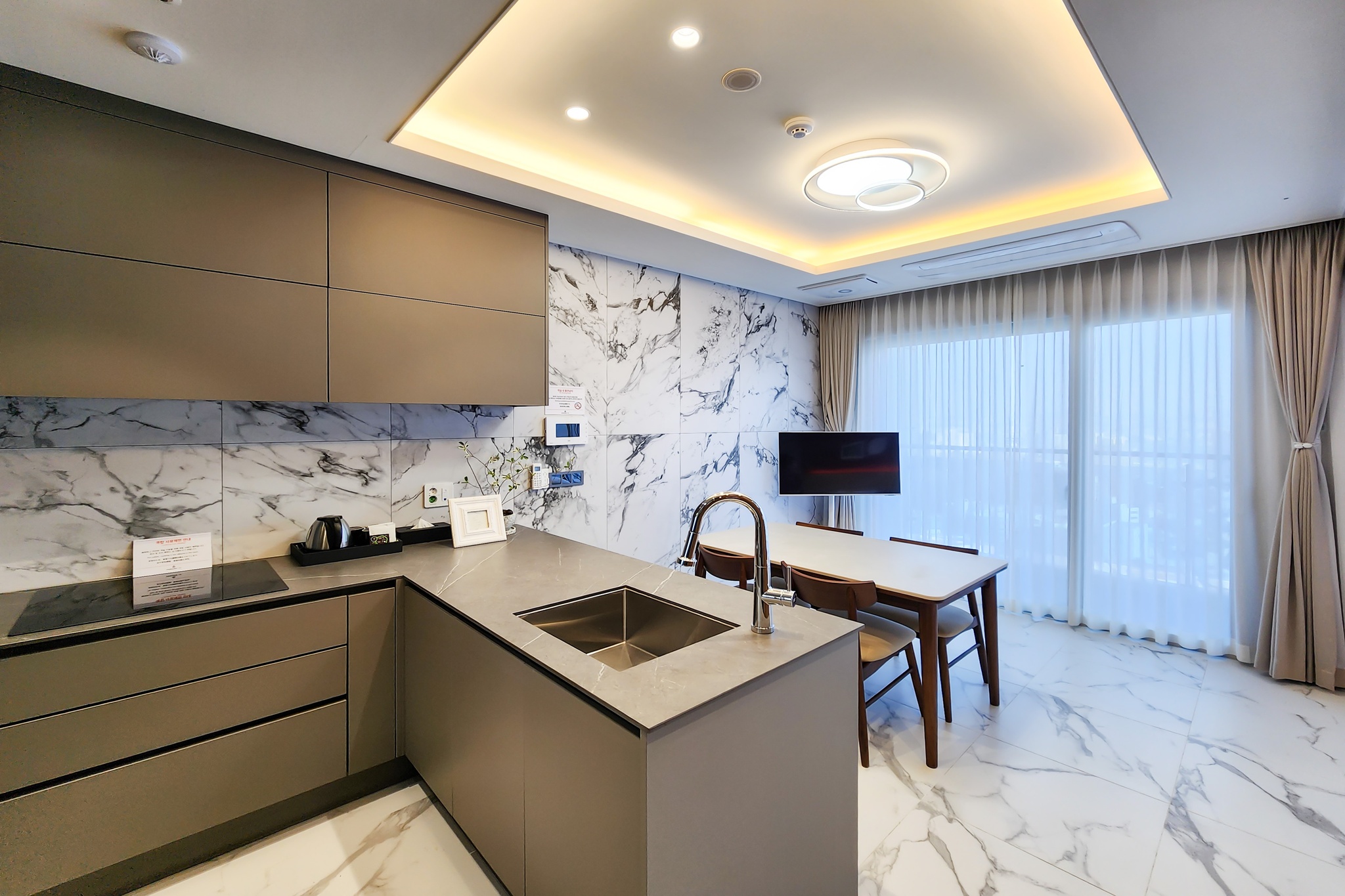 파라미온 호텔 남포 썸네일3