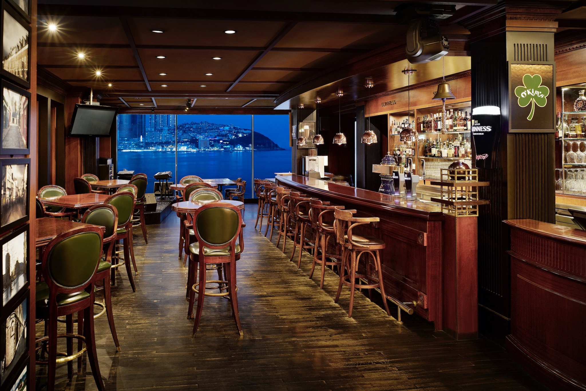 이그제큐티브 해변전망 패밀리트윈(Whispering All-Day Offer★웨스틴풀+사우나+베네핏)