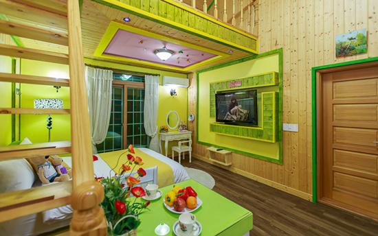 room detail thumbnail 2